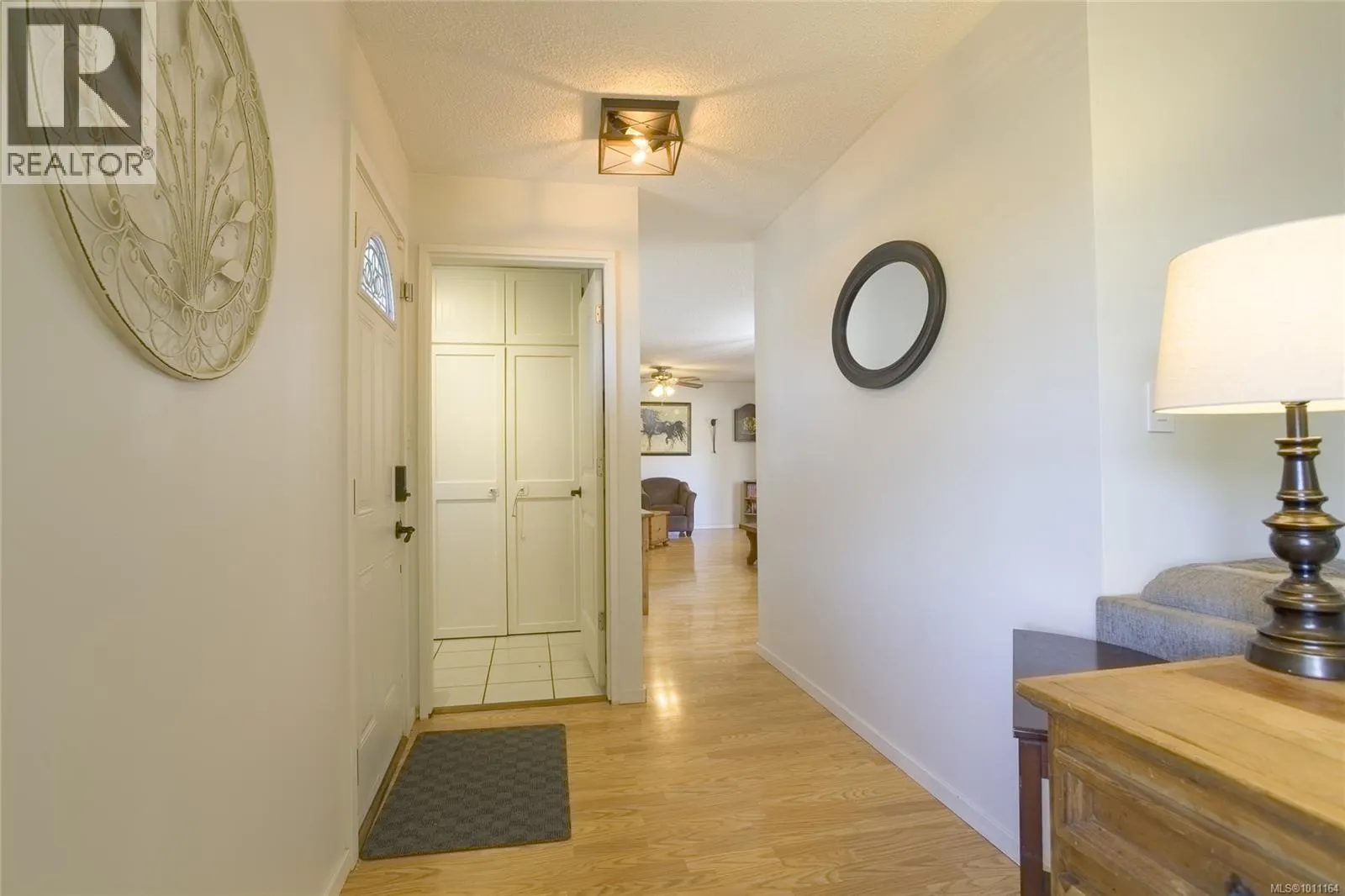 6144 Edgehill Pl