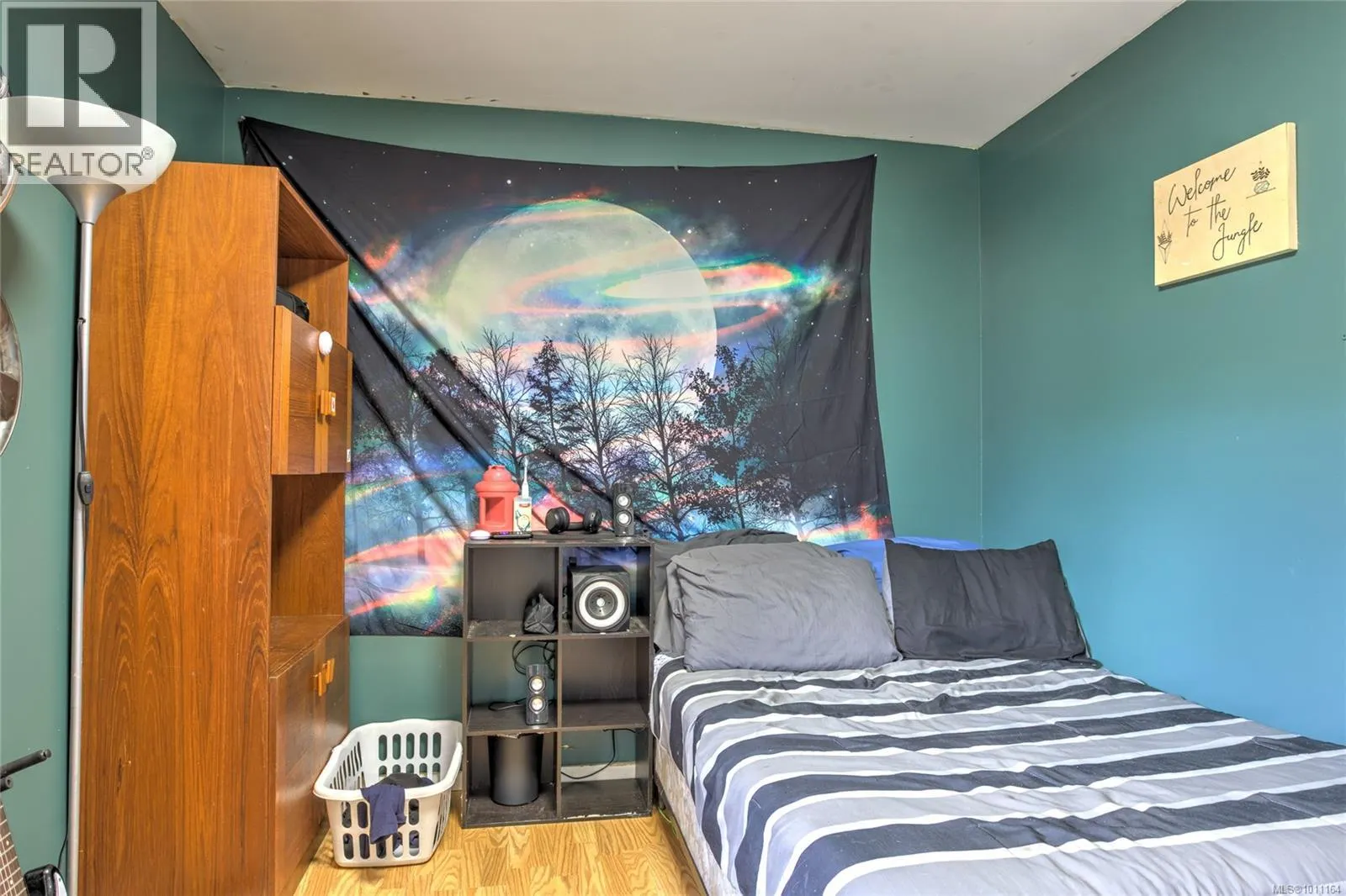 6144 Edgehill Pl