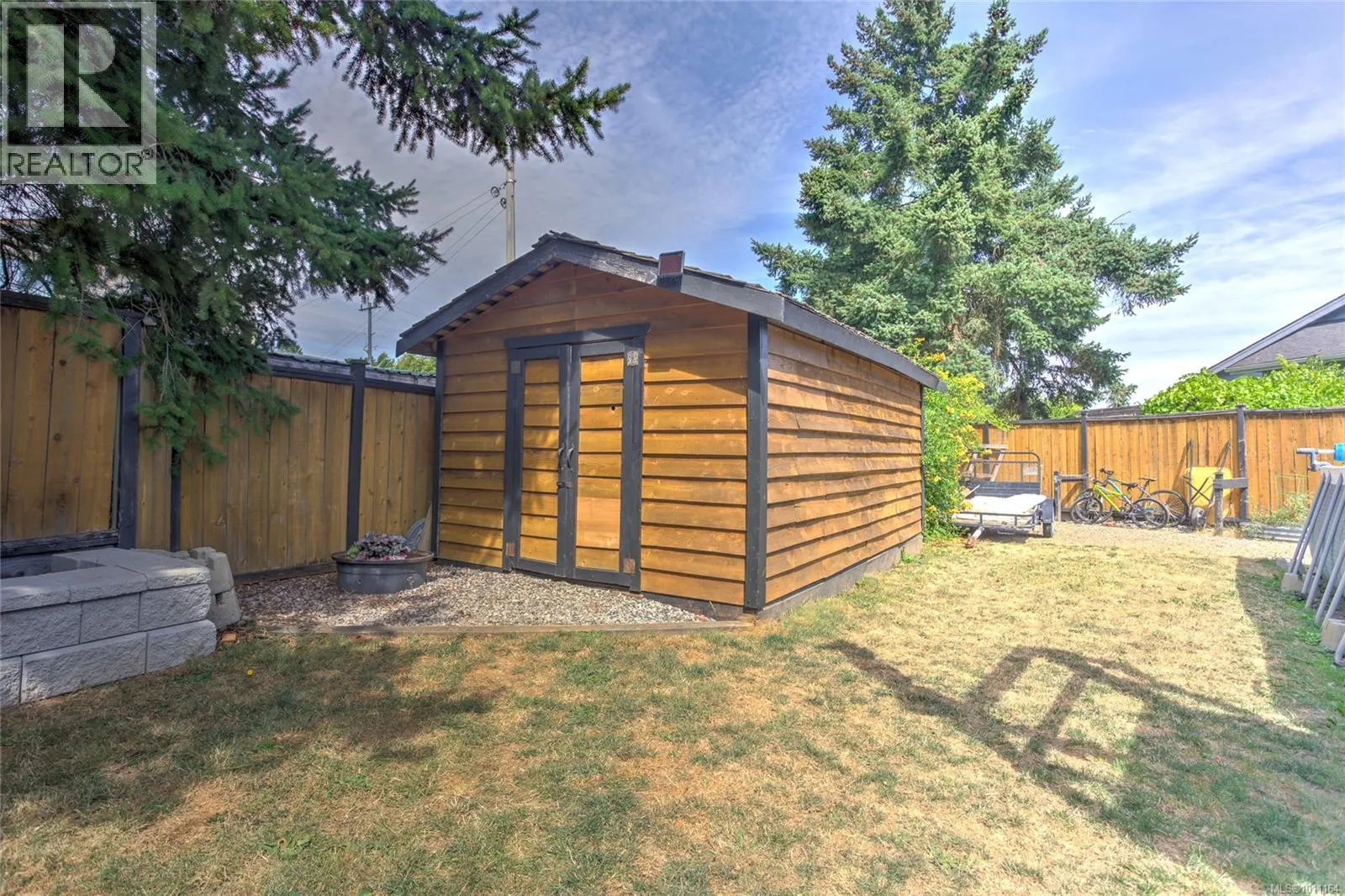 6144 Edgehill Pl