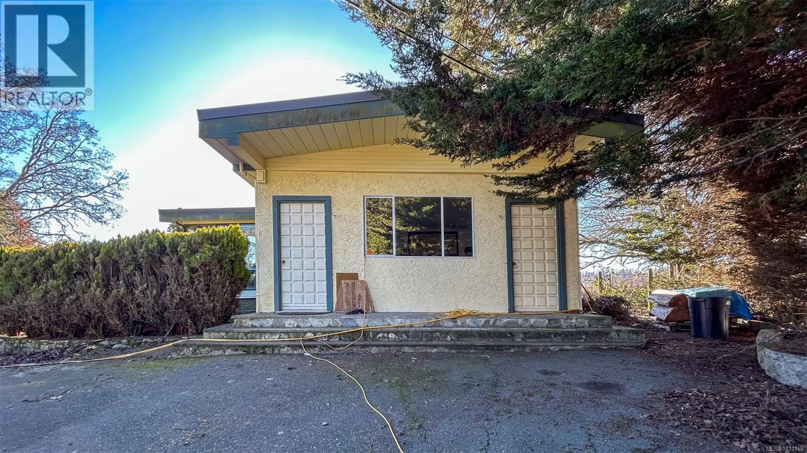 1899 John Rd