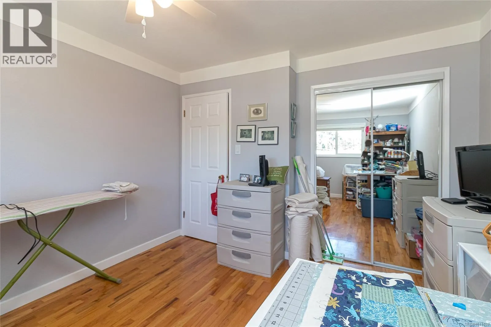 3355 Wellsmith Cres