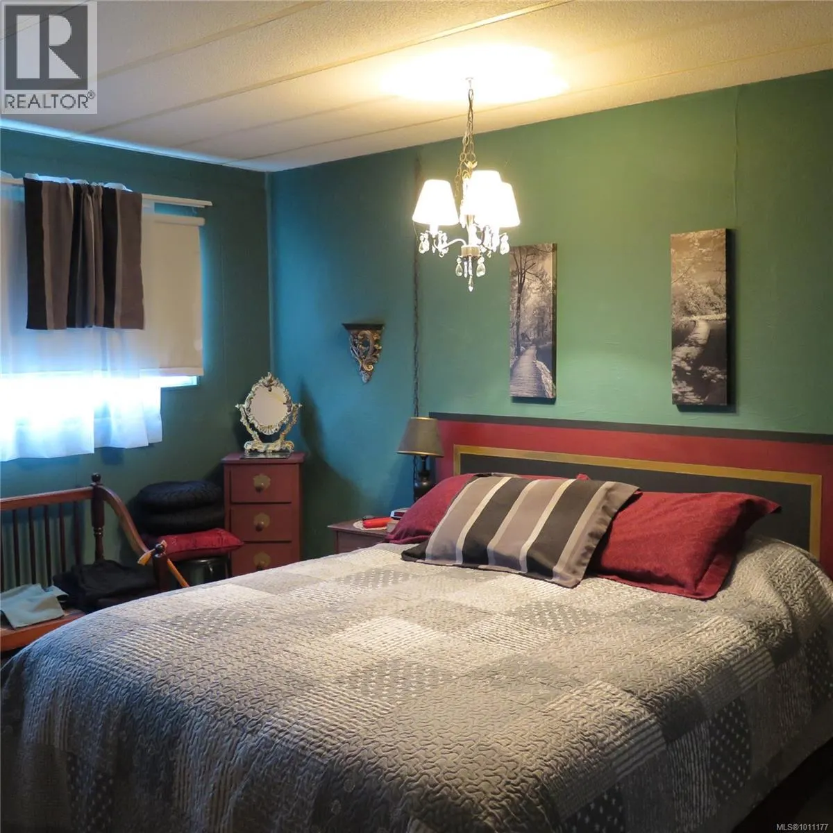 80 10980 Westdowne Rd