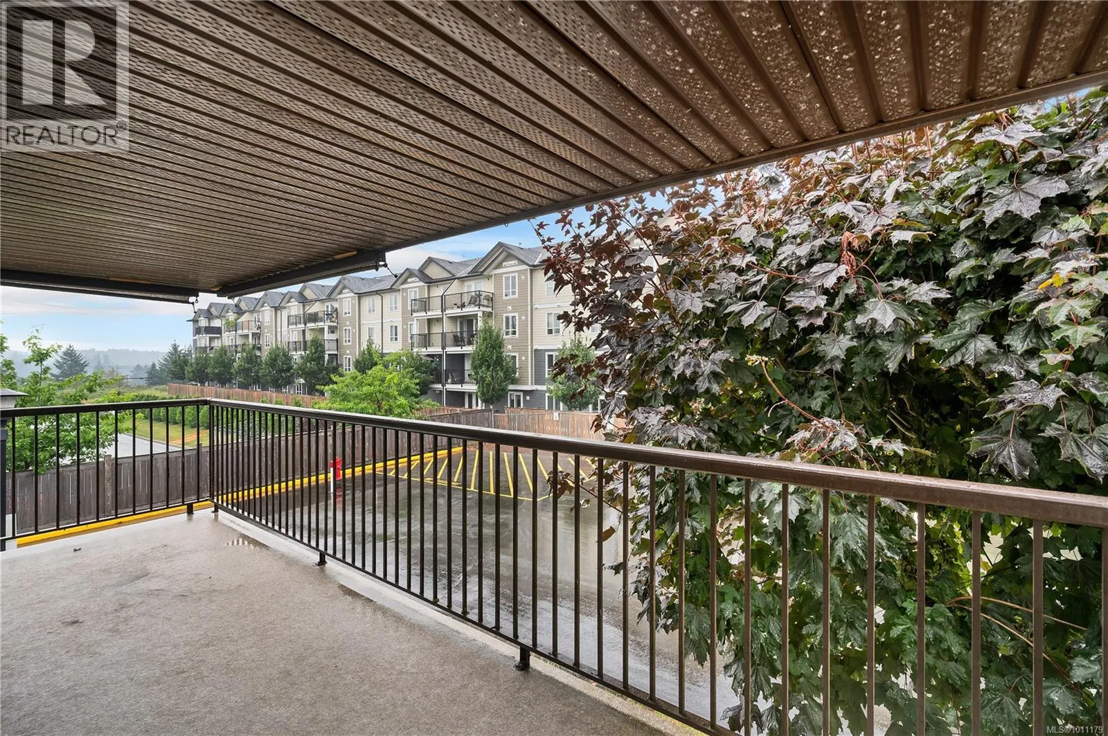 201 585 Dogwood St S