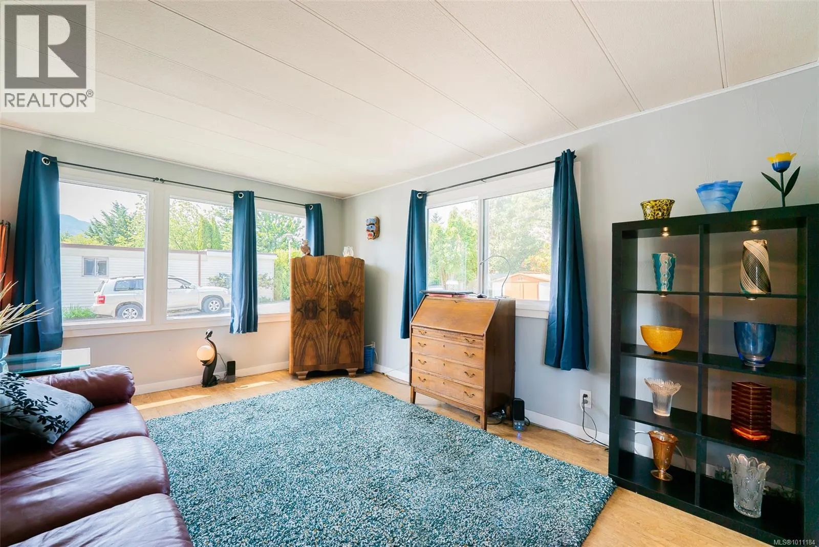 48 Honey Dr