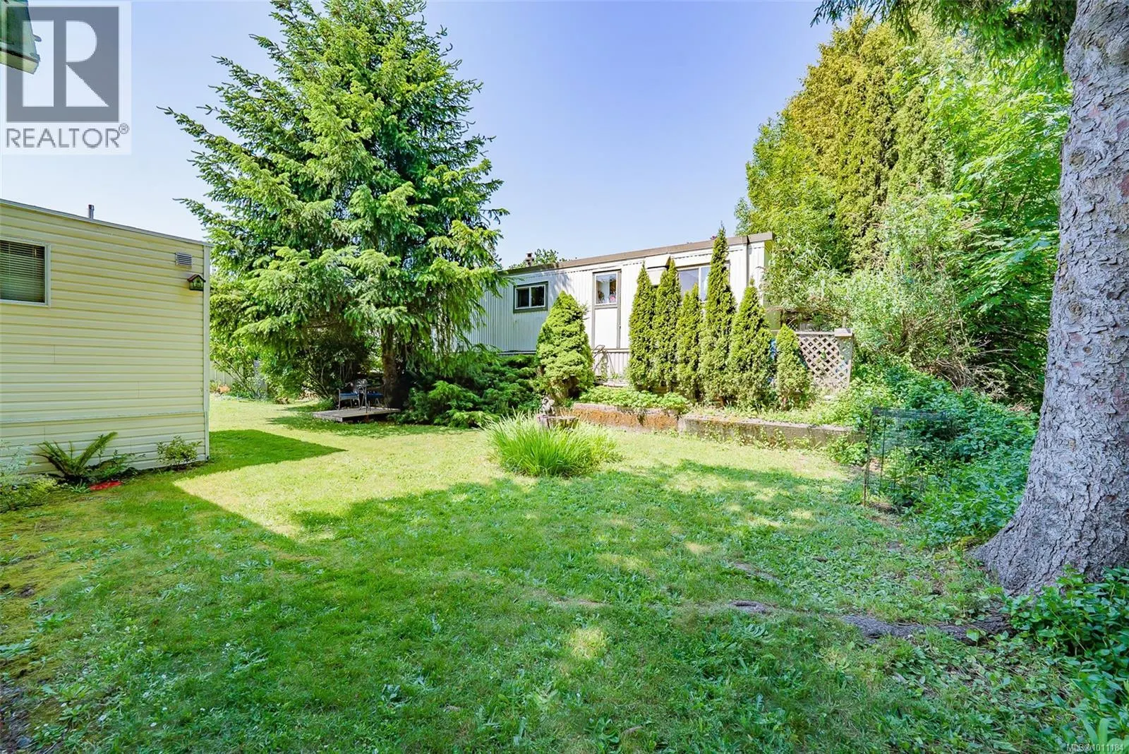 48 Honey Dr