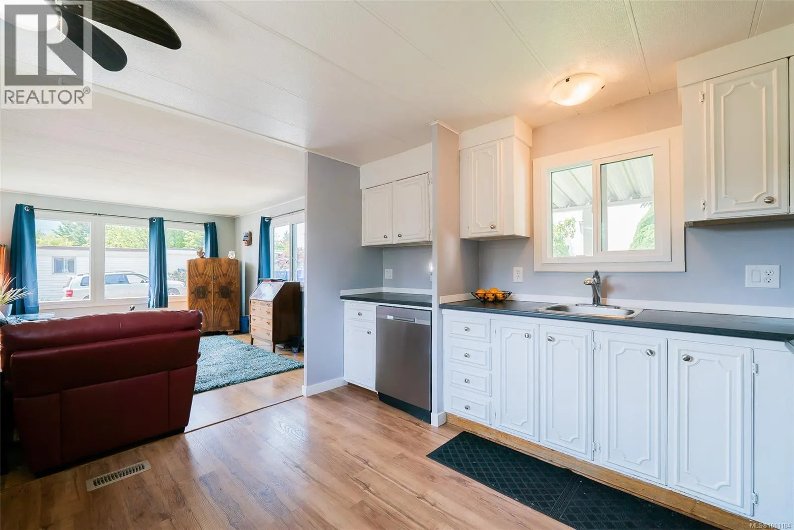 48 Honey Dr