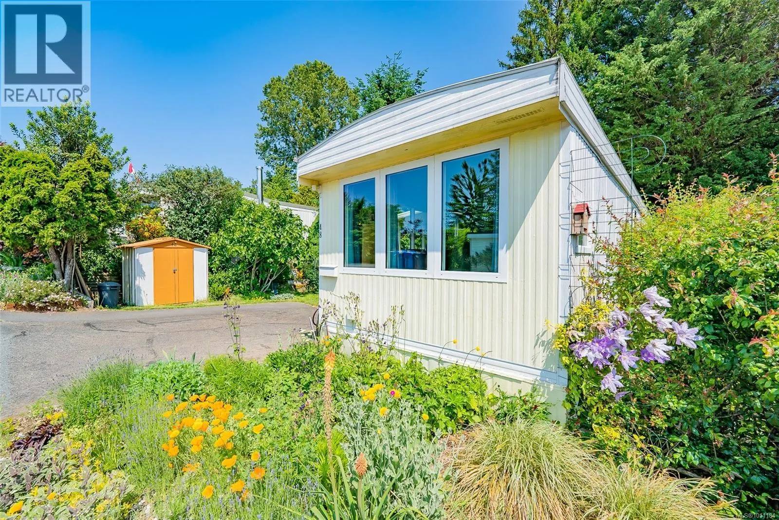 48 Honey Dr