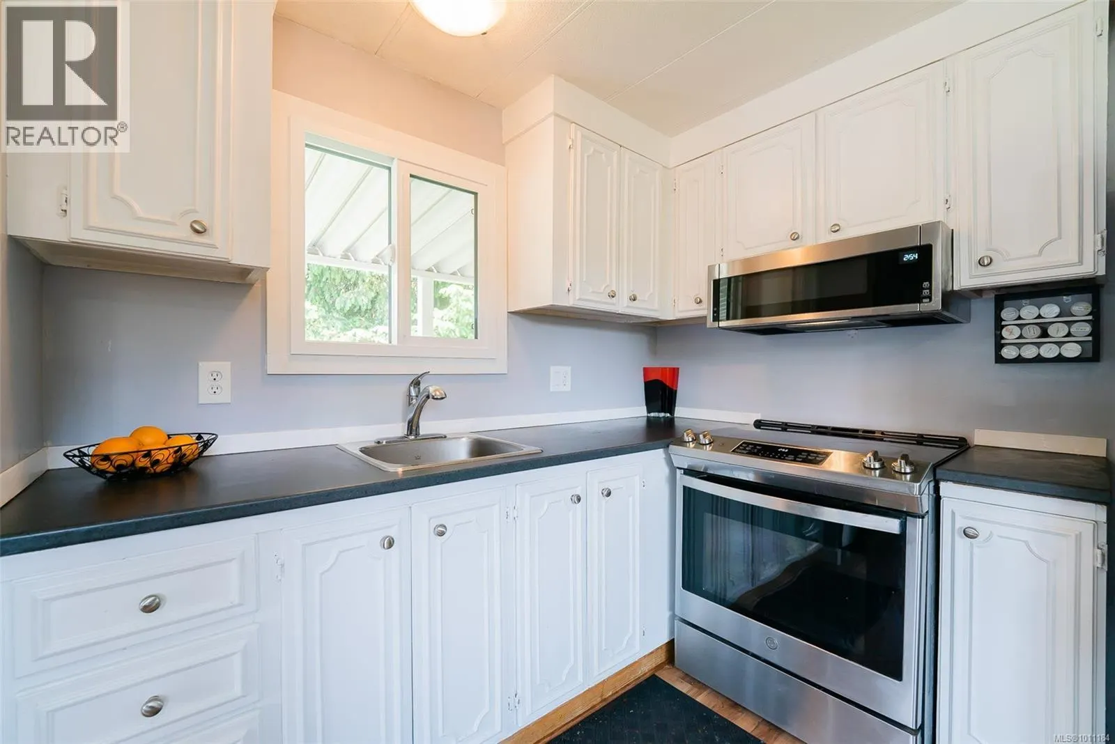 48 Honey Dr