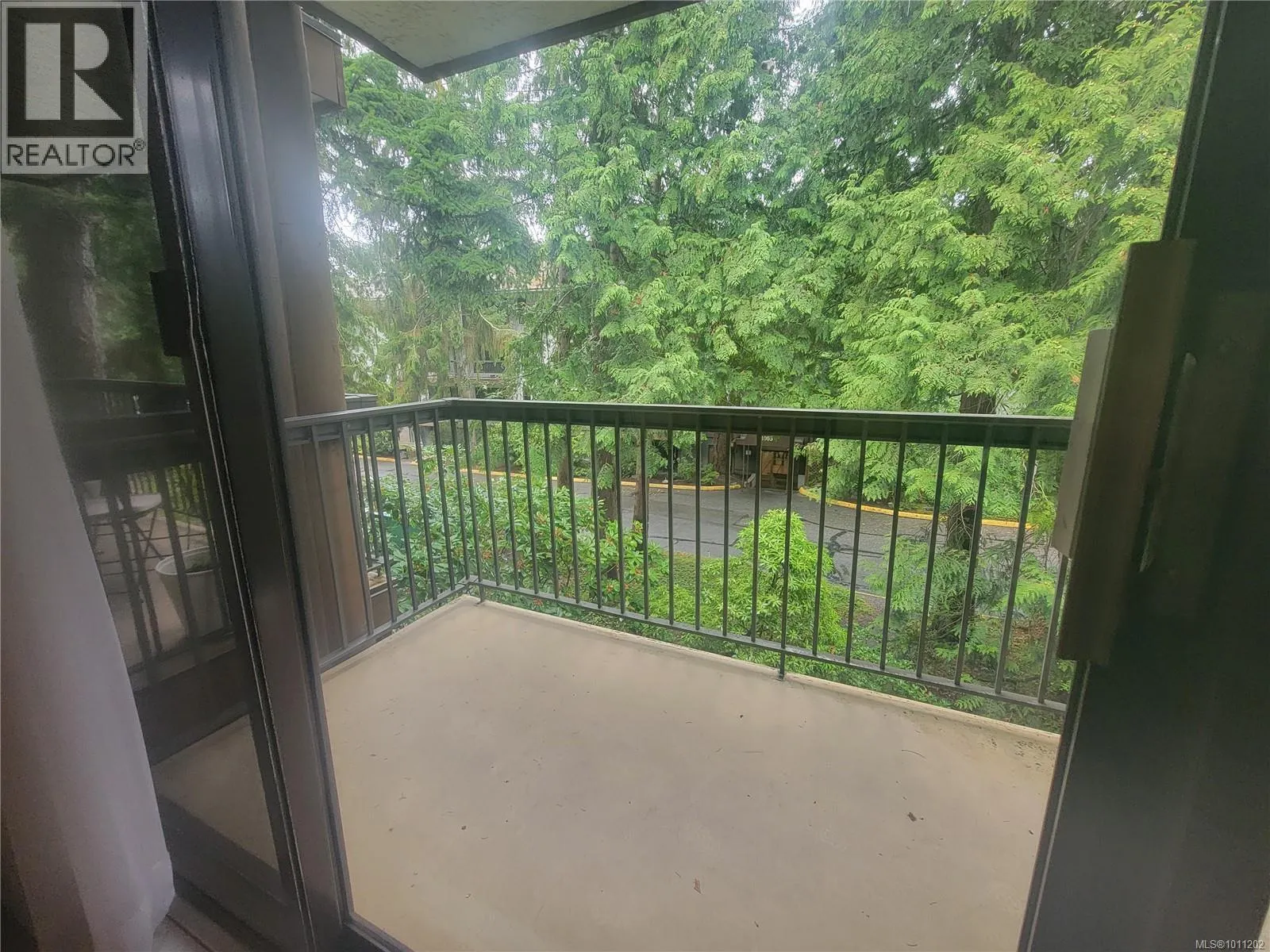 311 1009 McKenzie Ave
