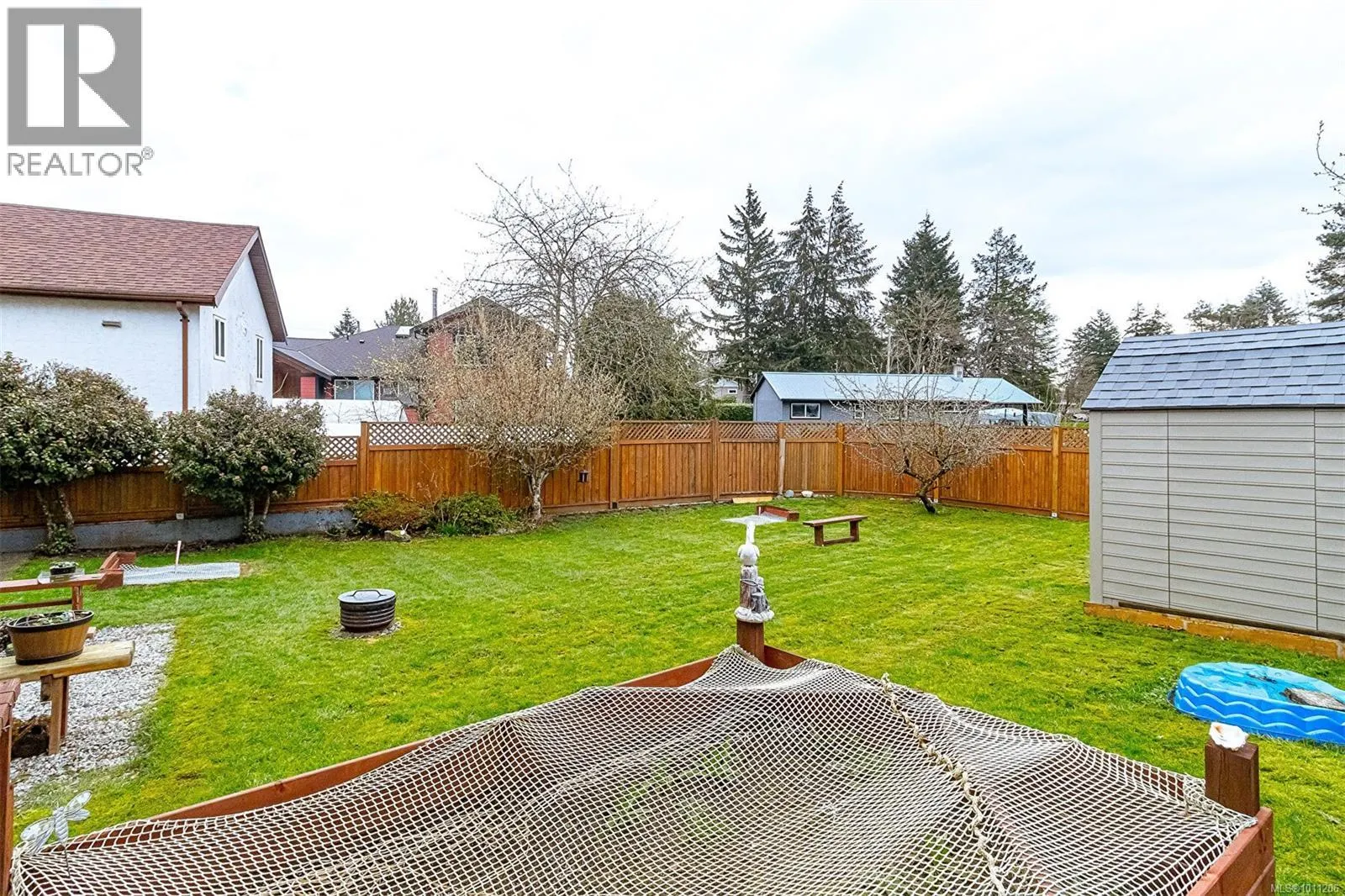 1135 McDonald Cres