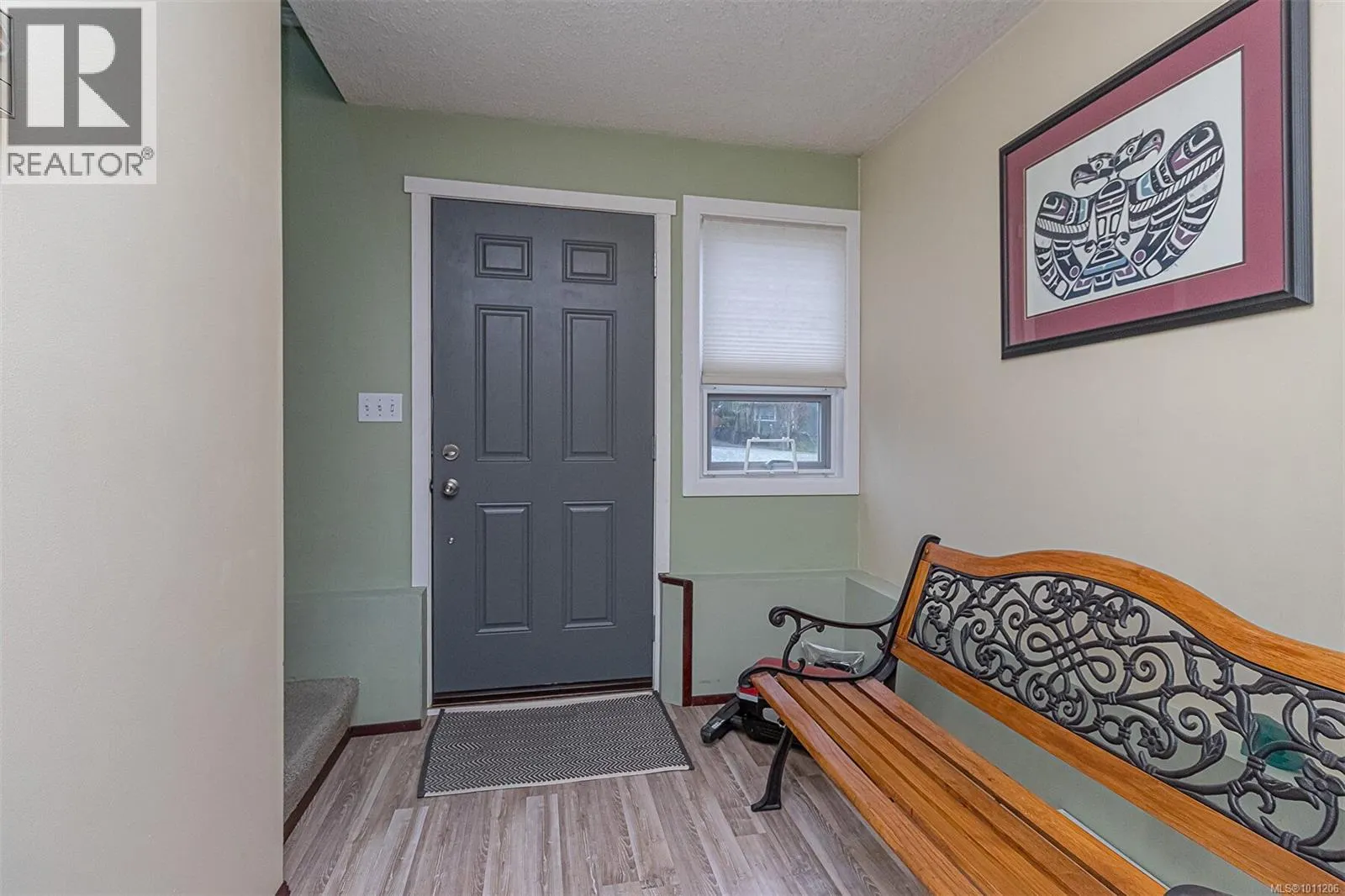 1135 McDonald Cres