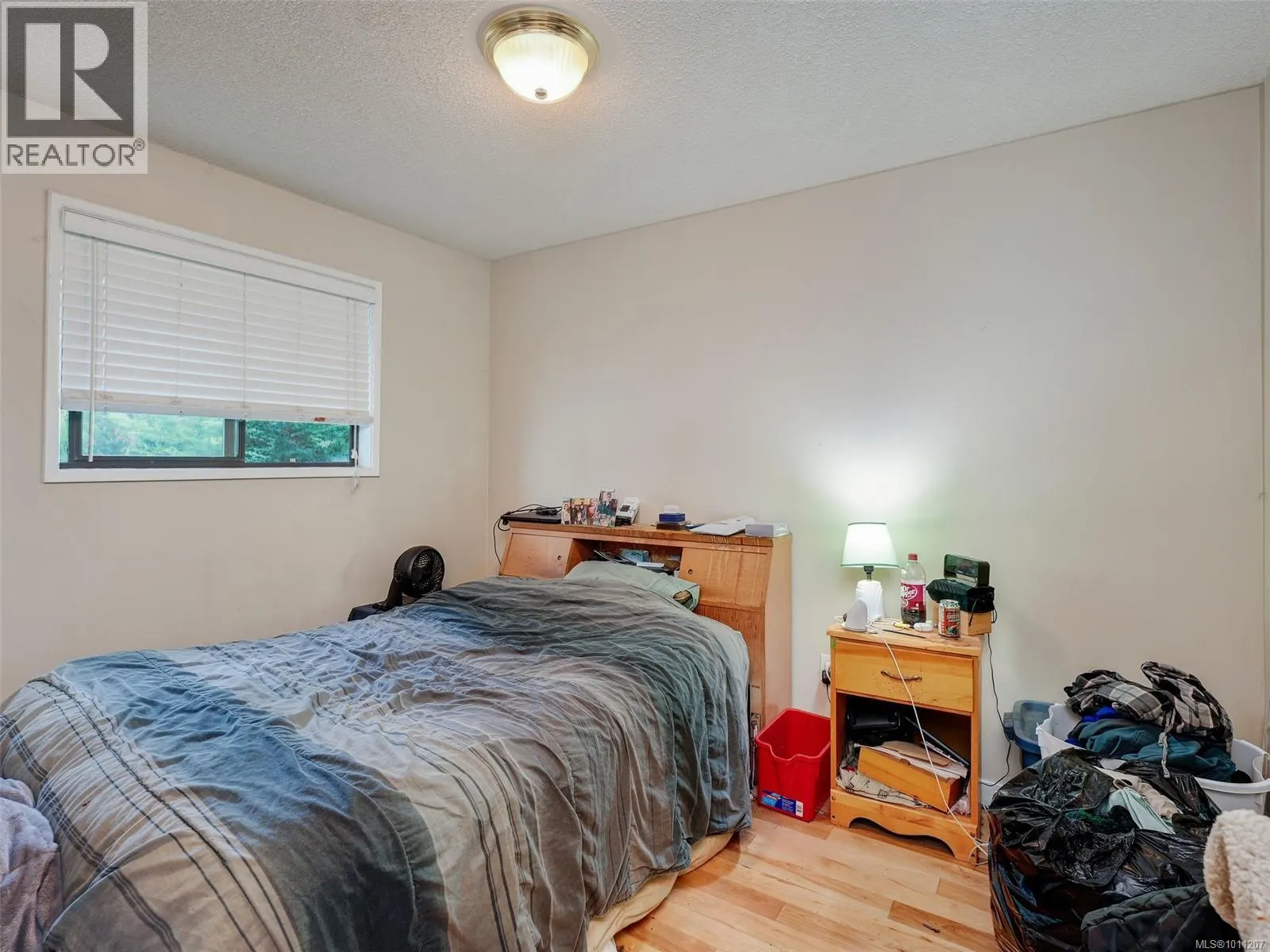 1544 Granada Cres
