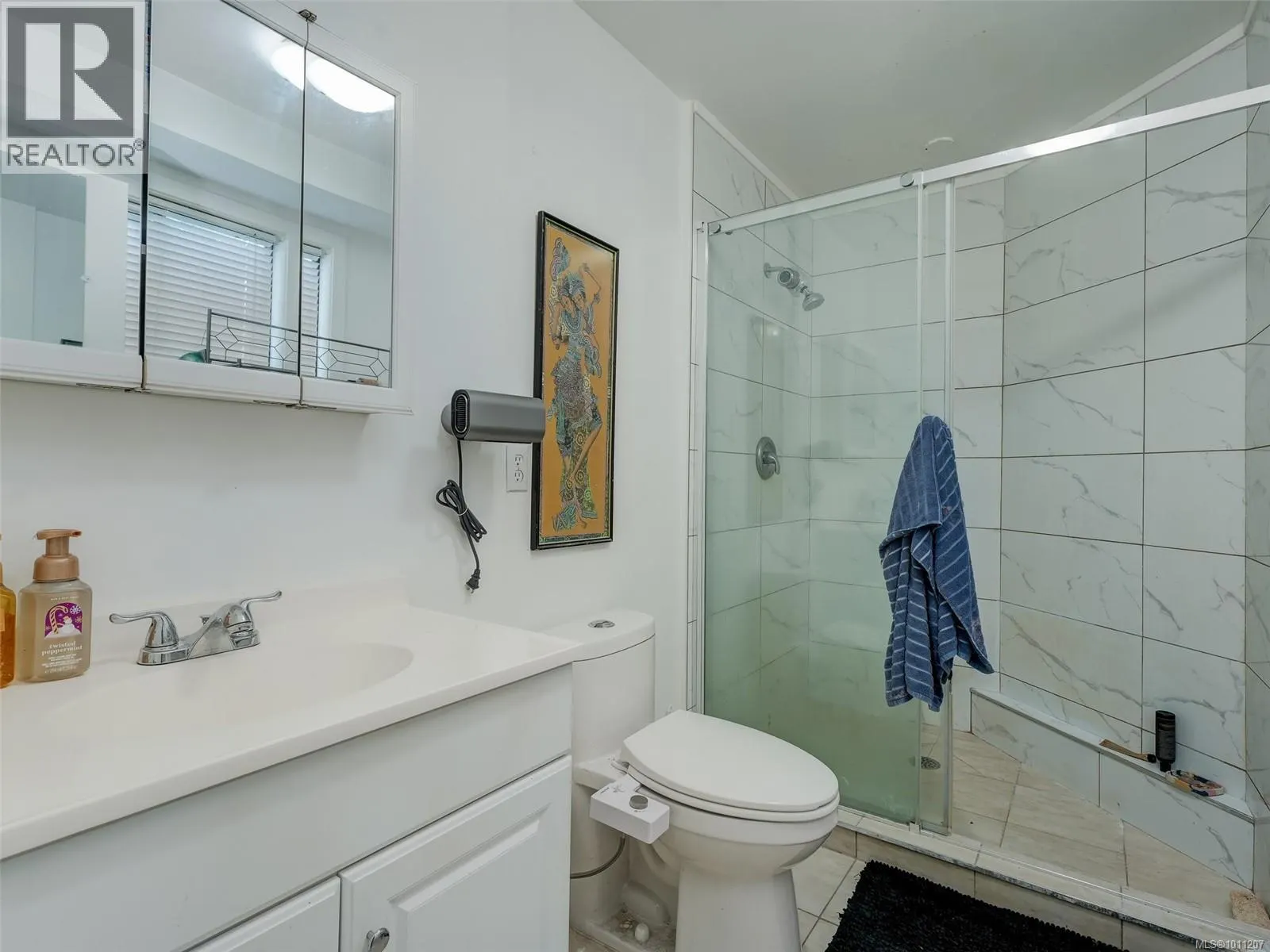 1544 Granada Cres