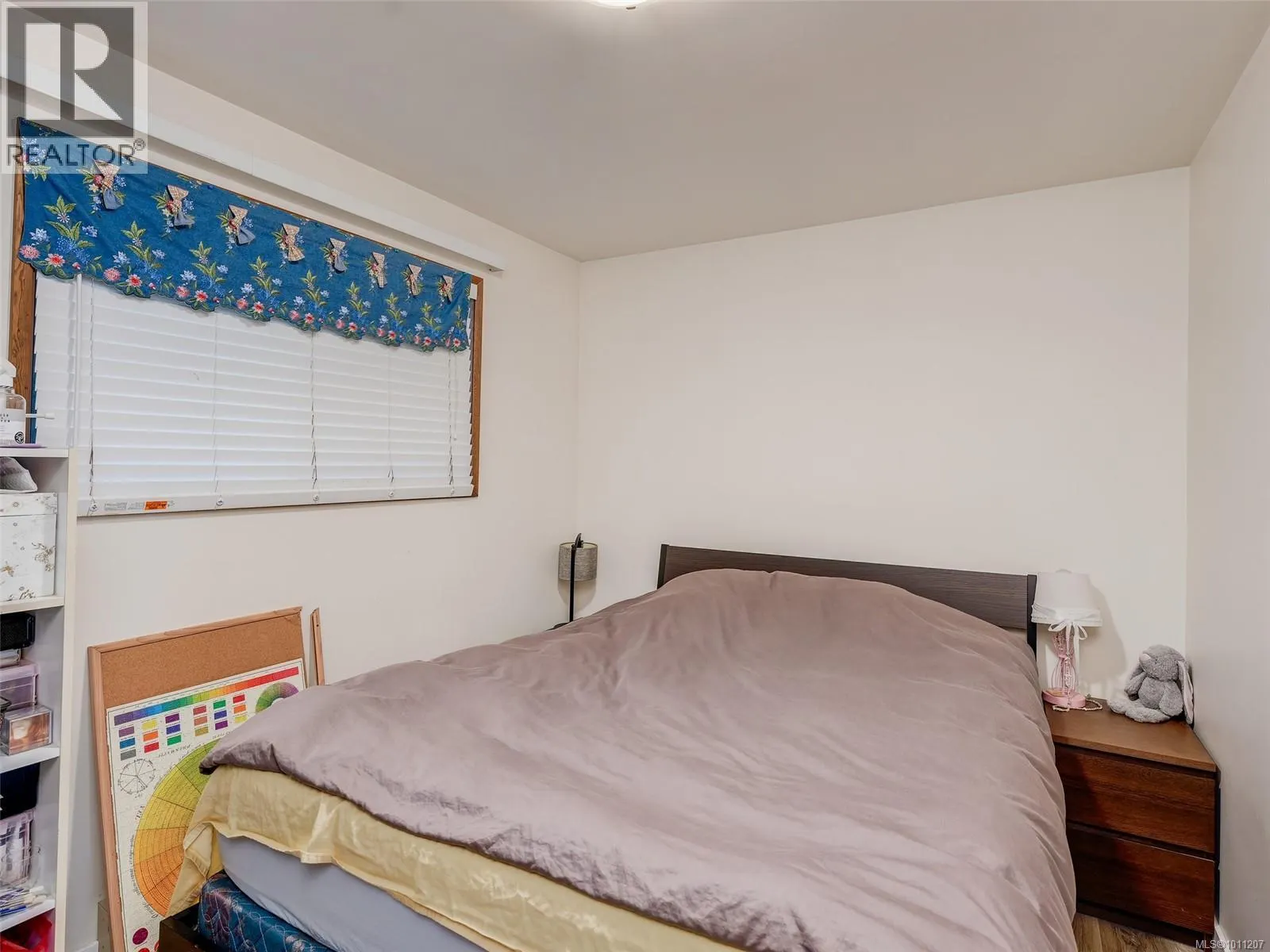 1544 Granada Cres