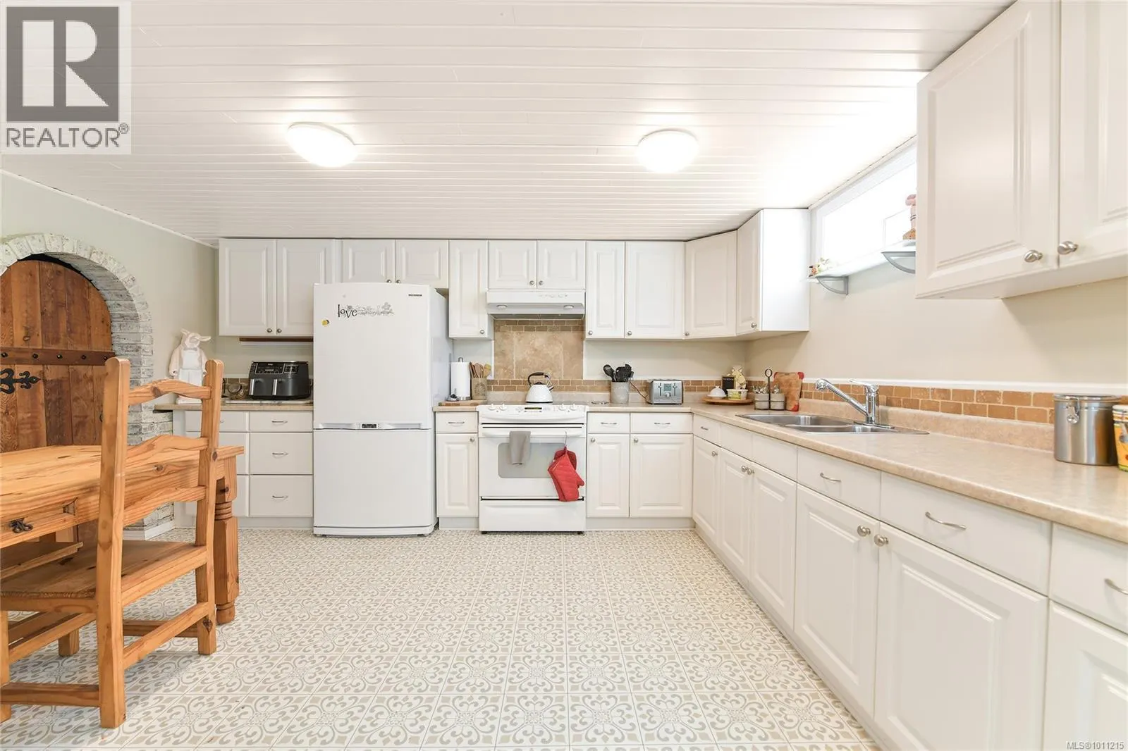 2582 RAINVILLE Rd