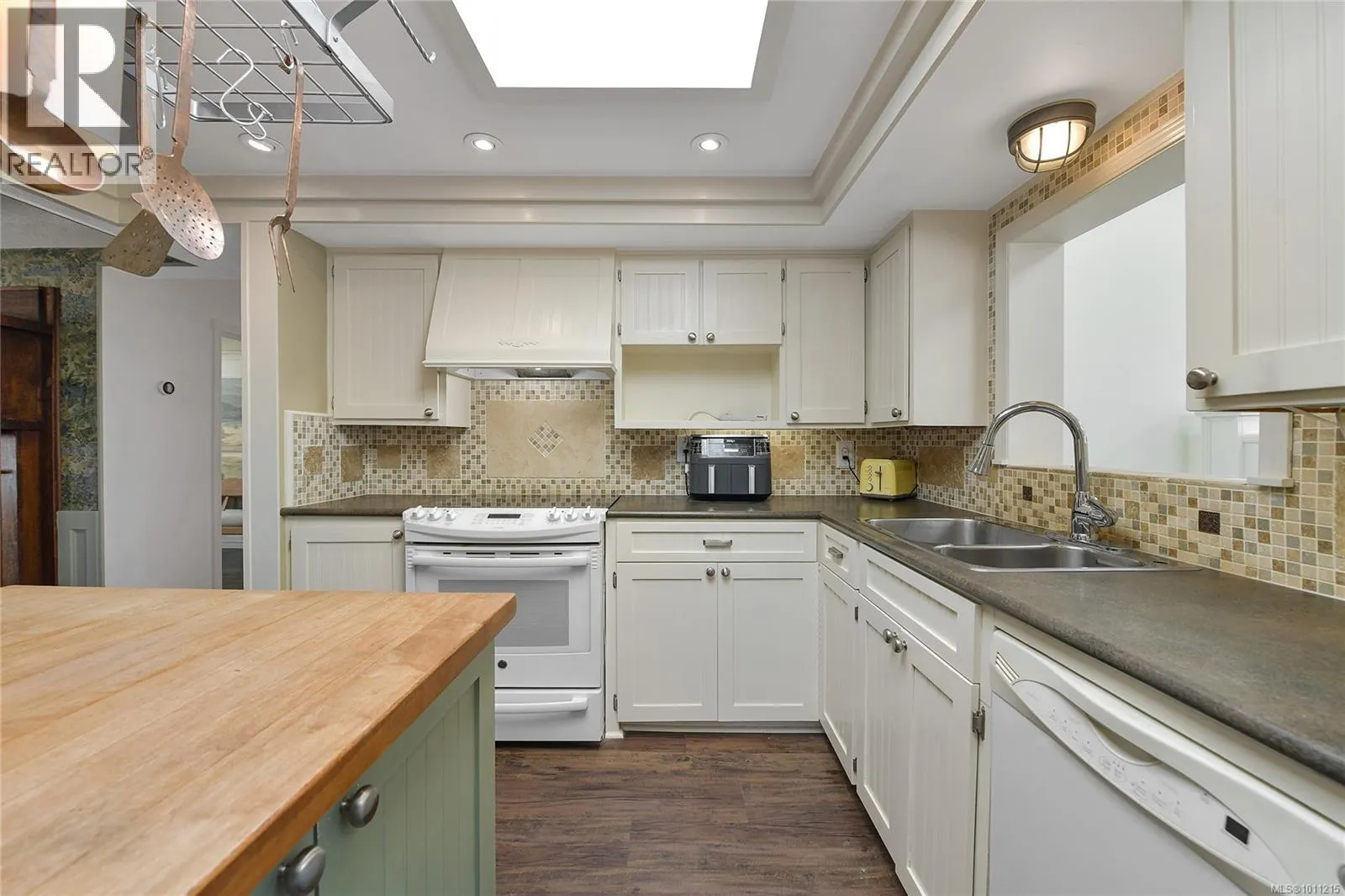 2582 RAINVILLE Rd
