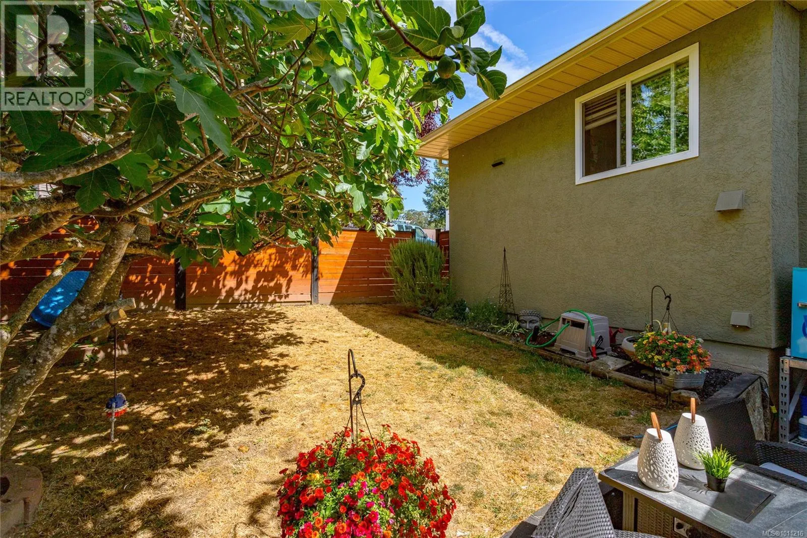 778 Cameo St