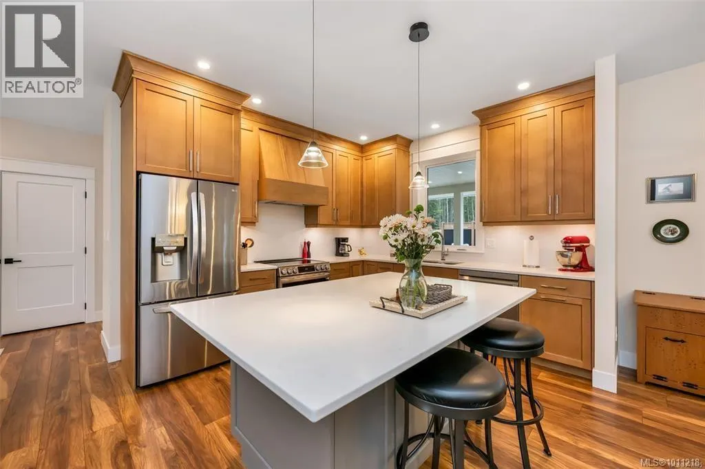 168 Edgewood Dr