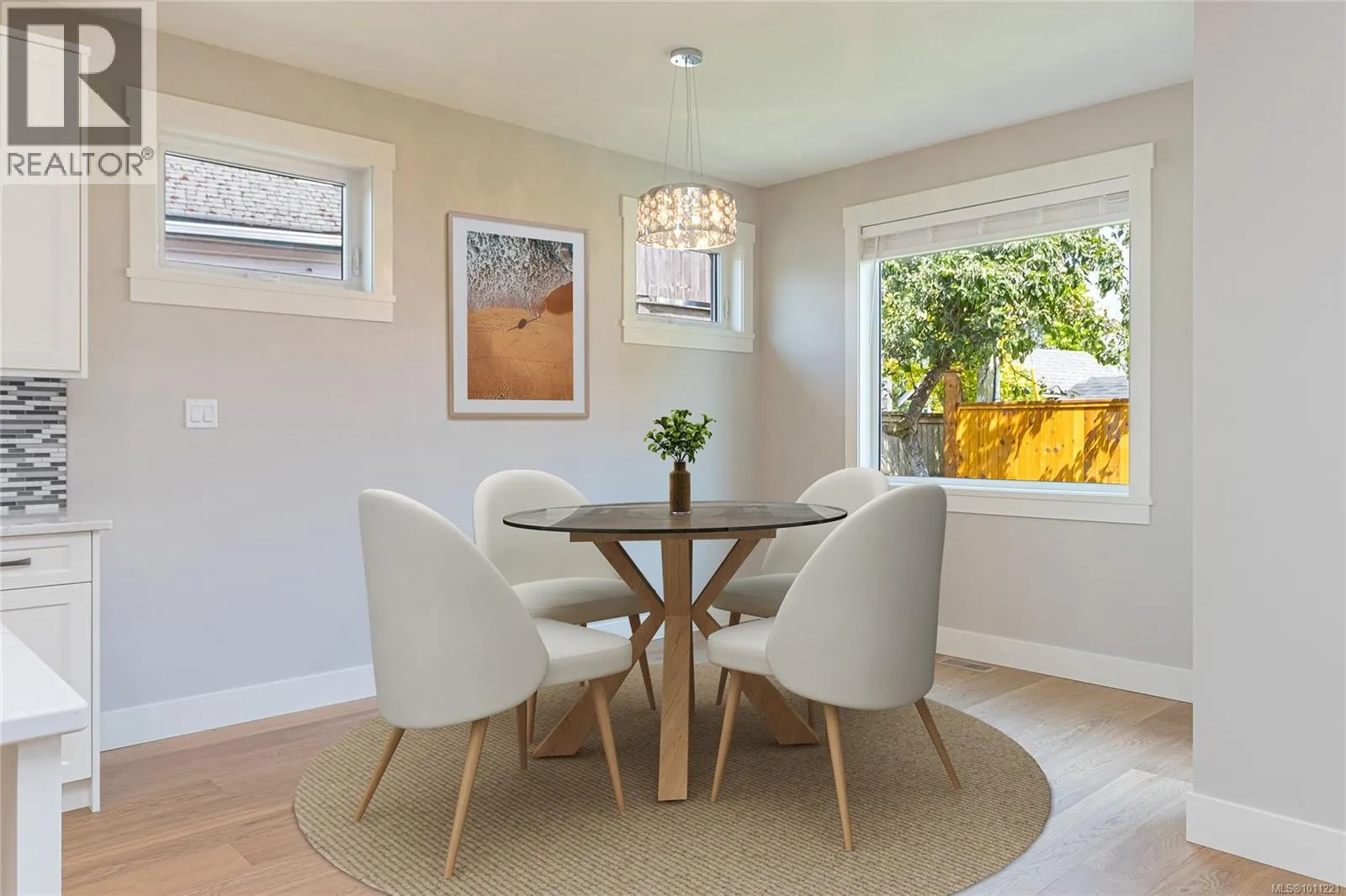 317 Pioneer Cres