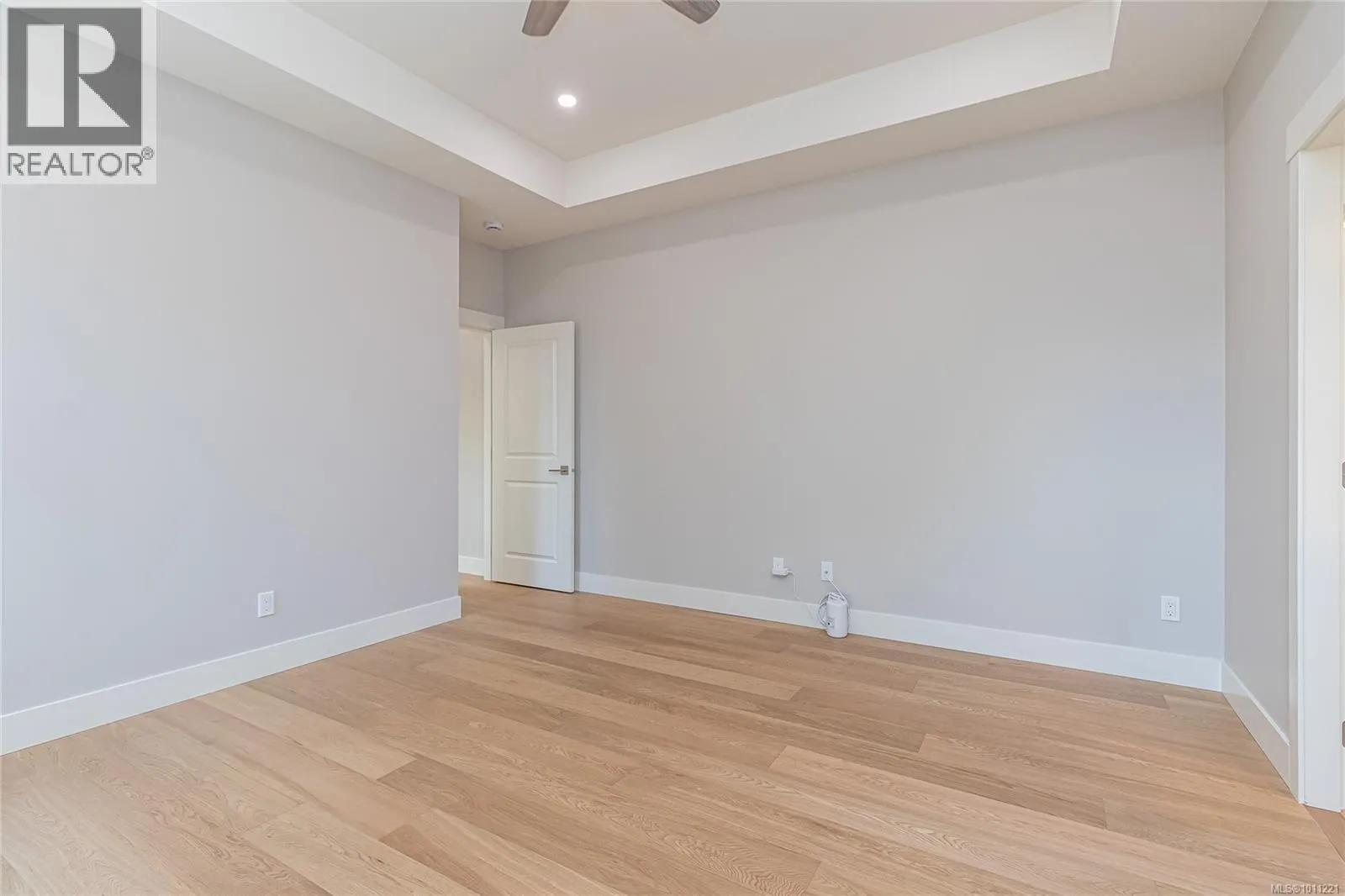 317 Pioneer Cres