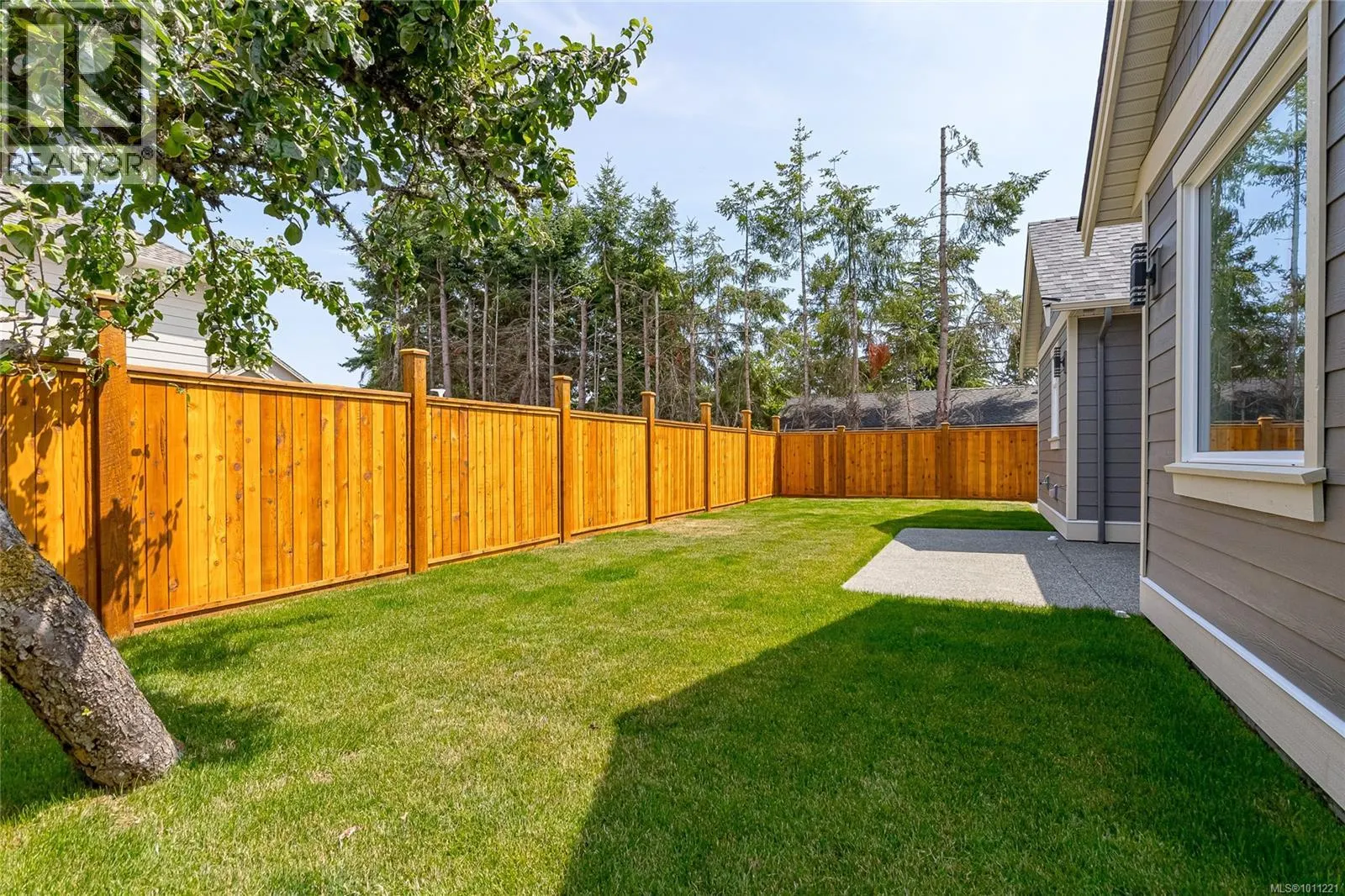 317 Pioneer Cres