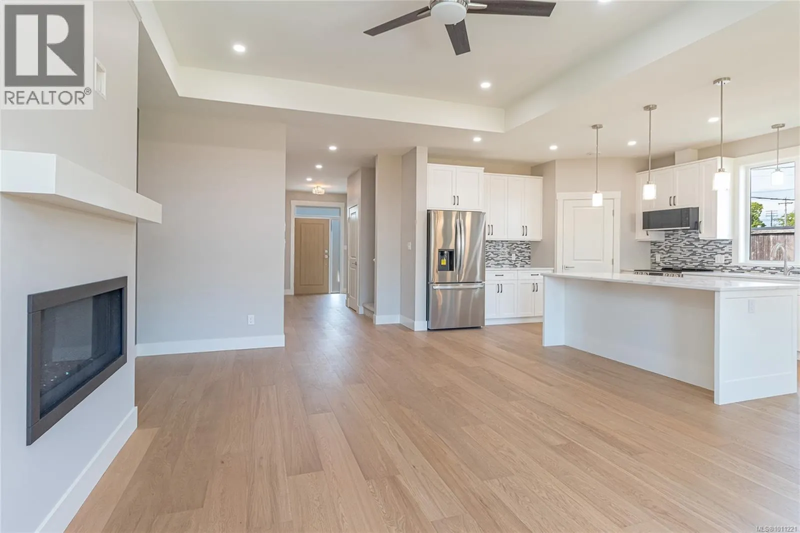 317 Pioneer Cres