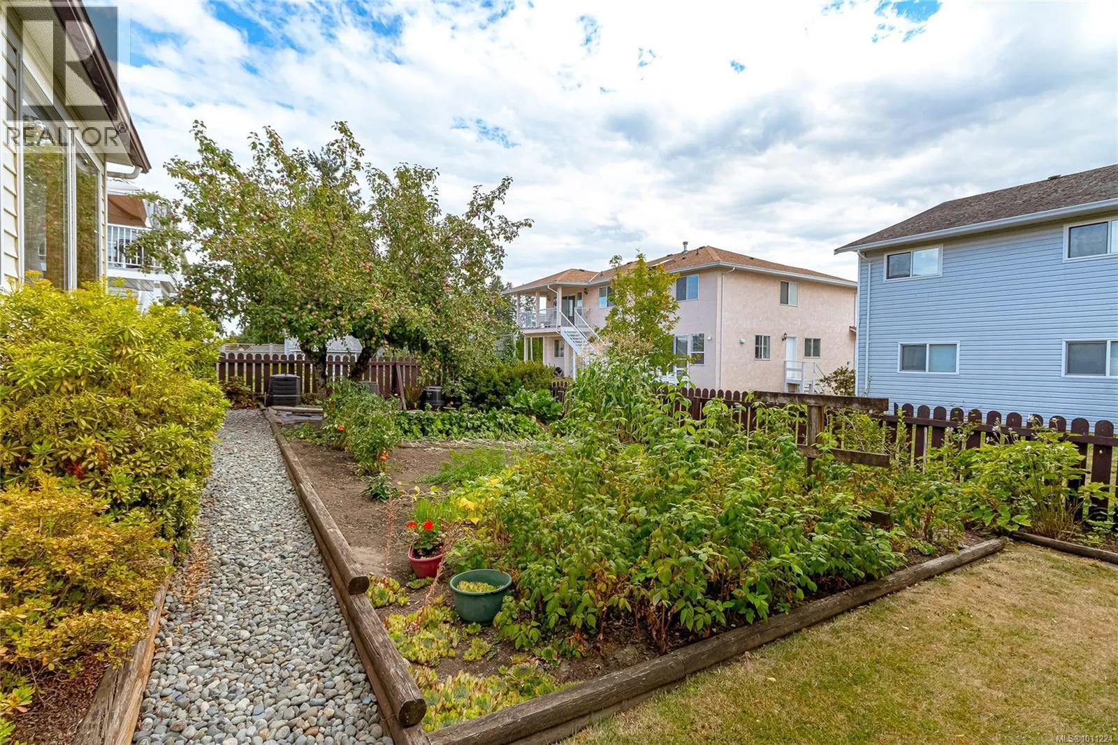 3220 Moorfield Rd
