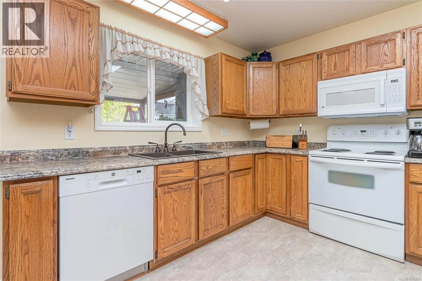 3220 Moorfield Rd