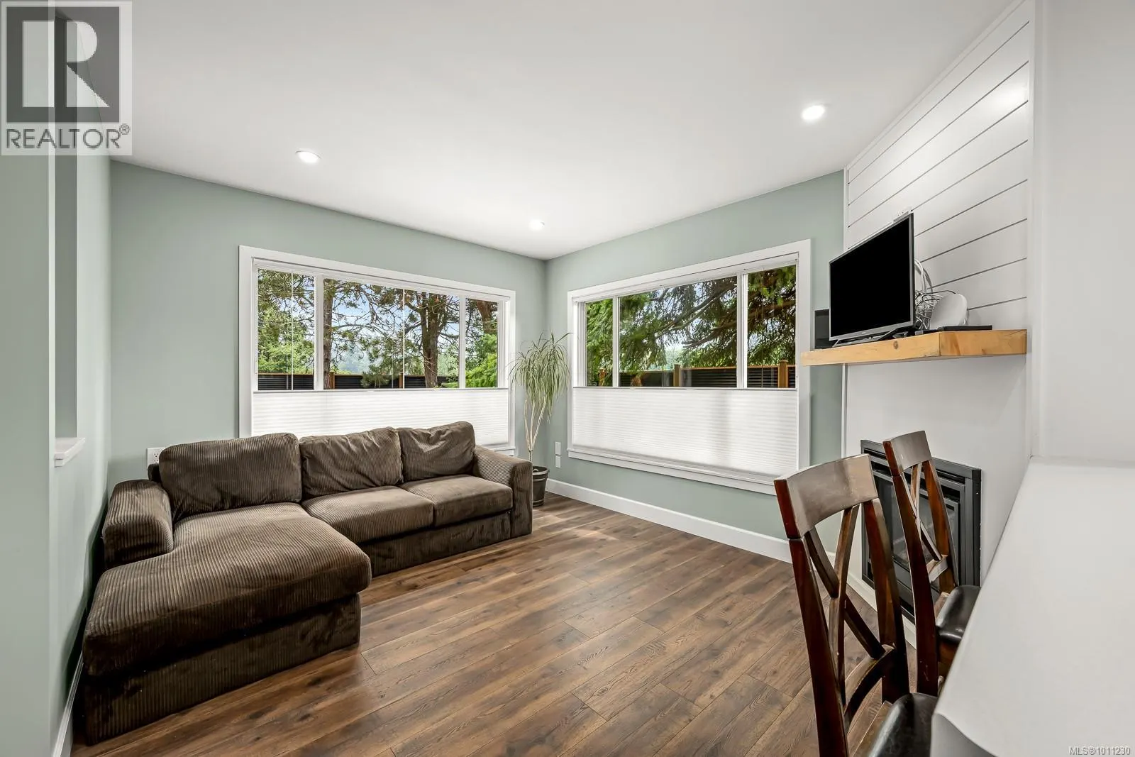 2103 Saratoga Rd