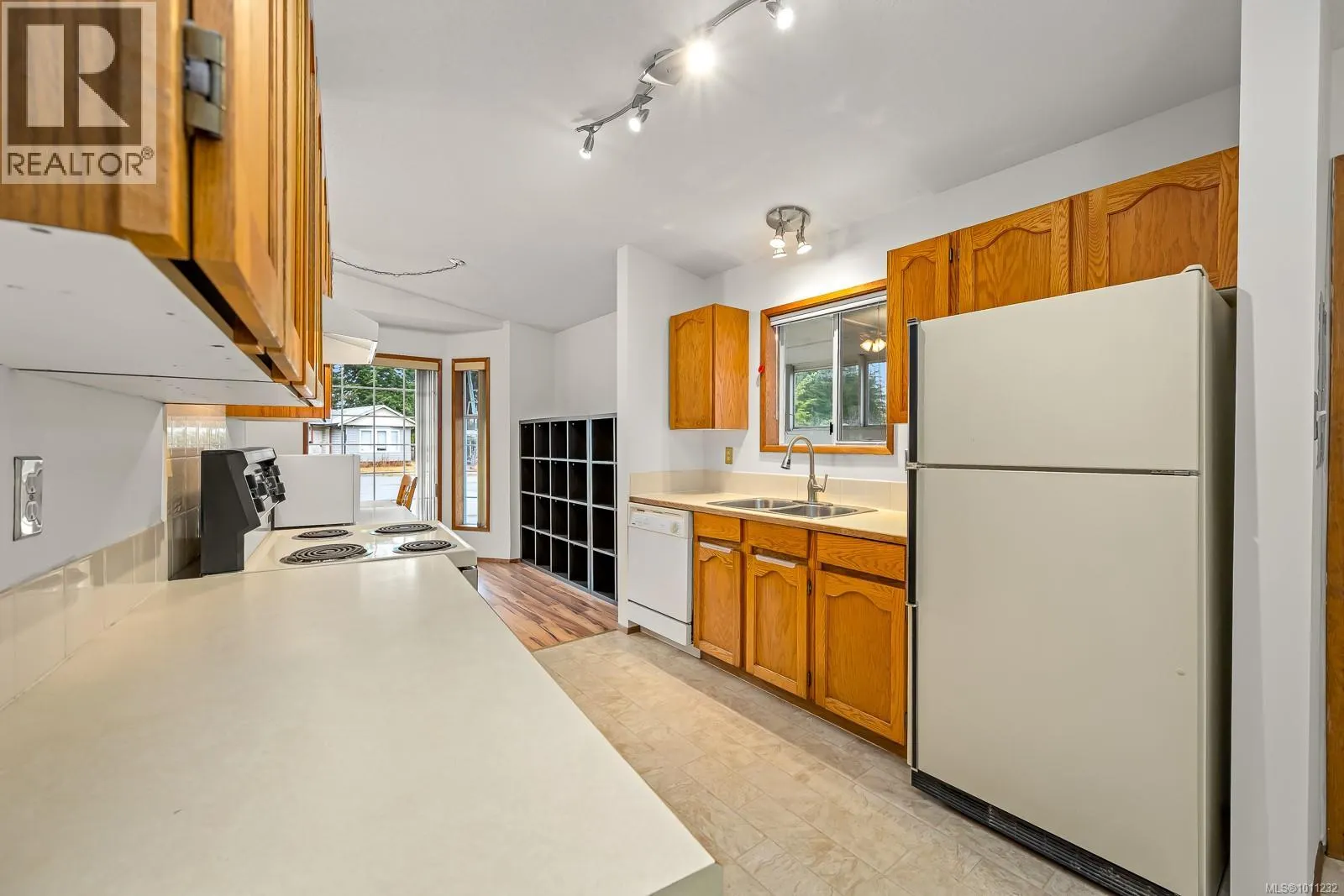 2105 Pemberton Pl