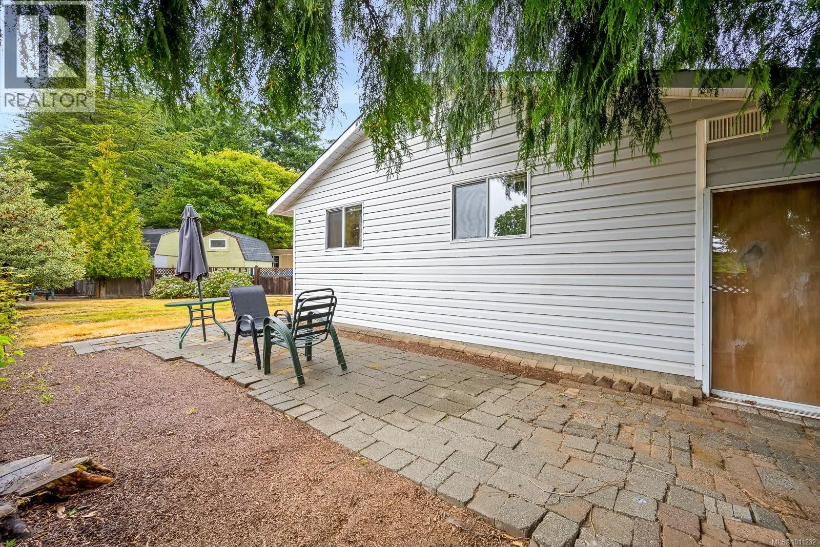 2105 Pemberton Pl