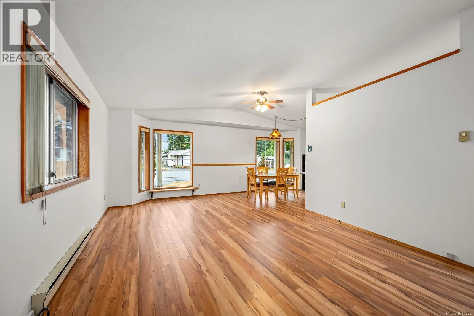 2105 Pemberton Pl