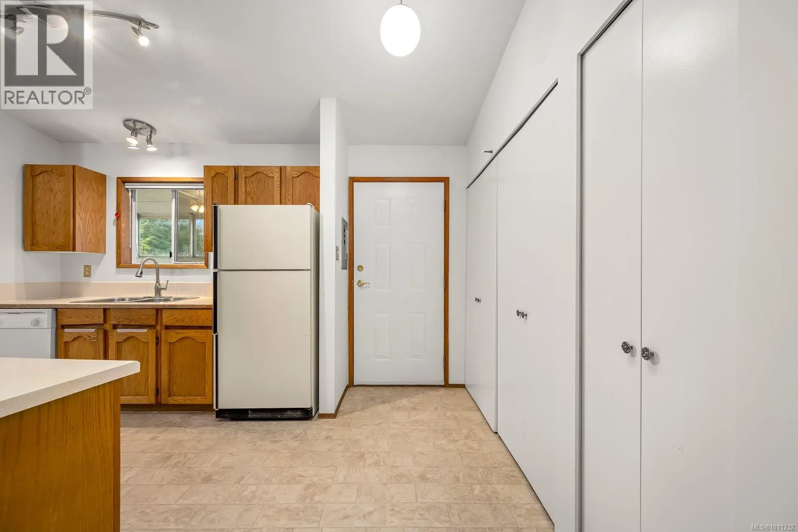 2105 Pemberton Pl