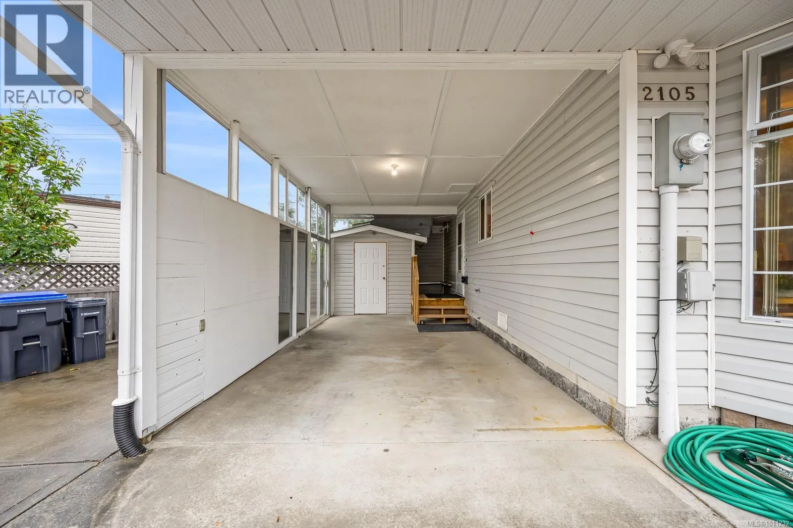 2105 Pemberton Pl