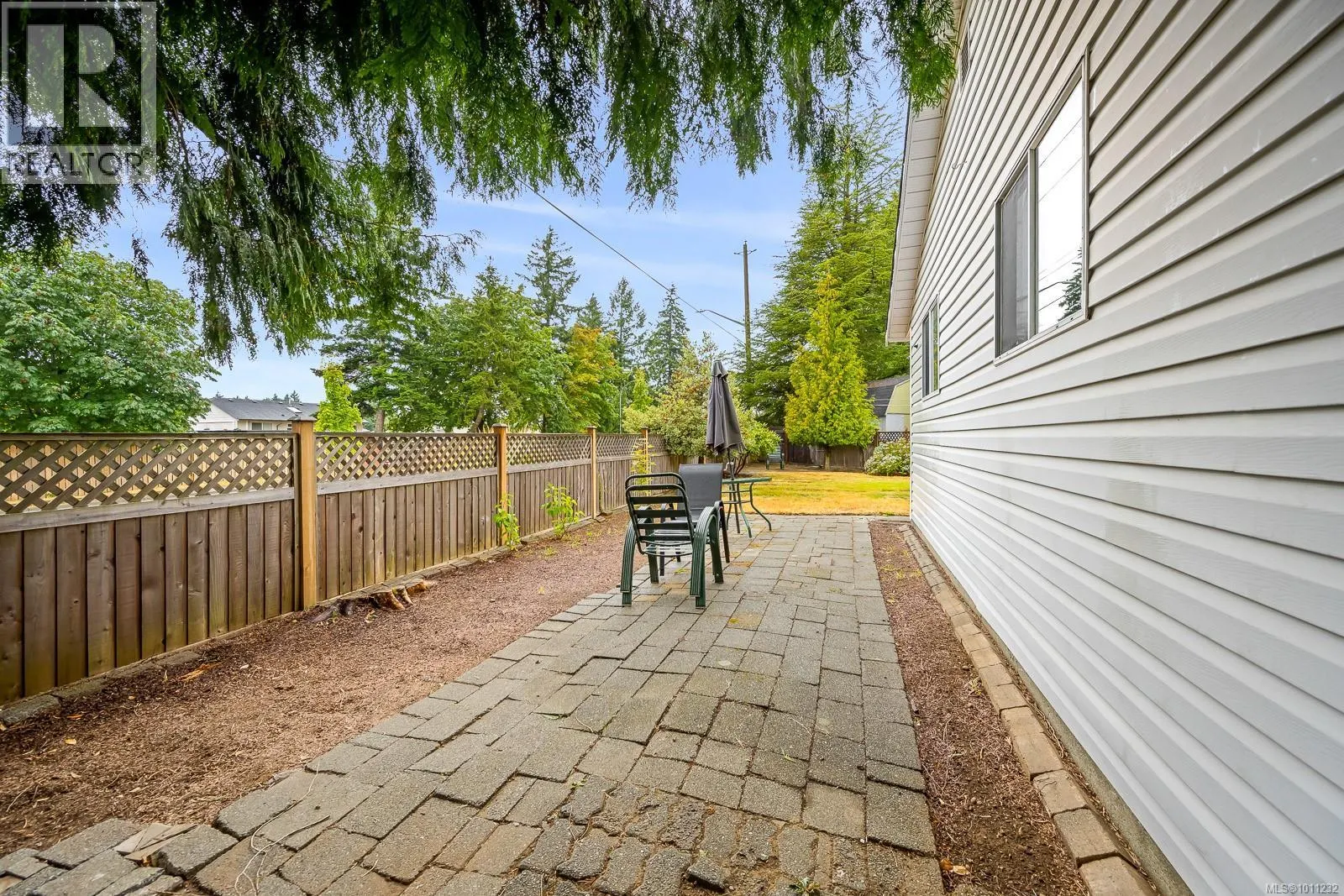 2105 Pemberton Pl