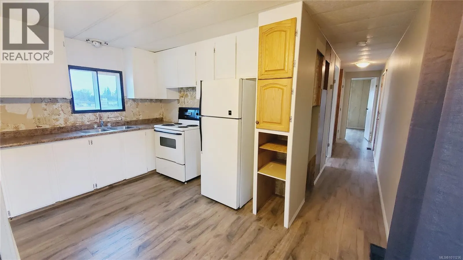48 1714 Alberni Hwy