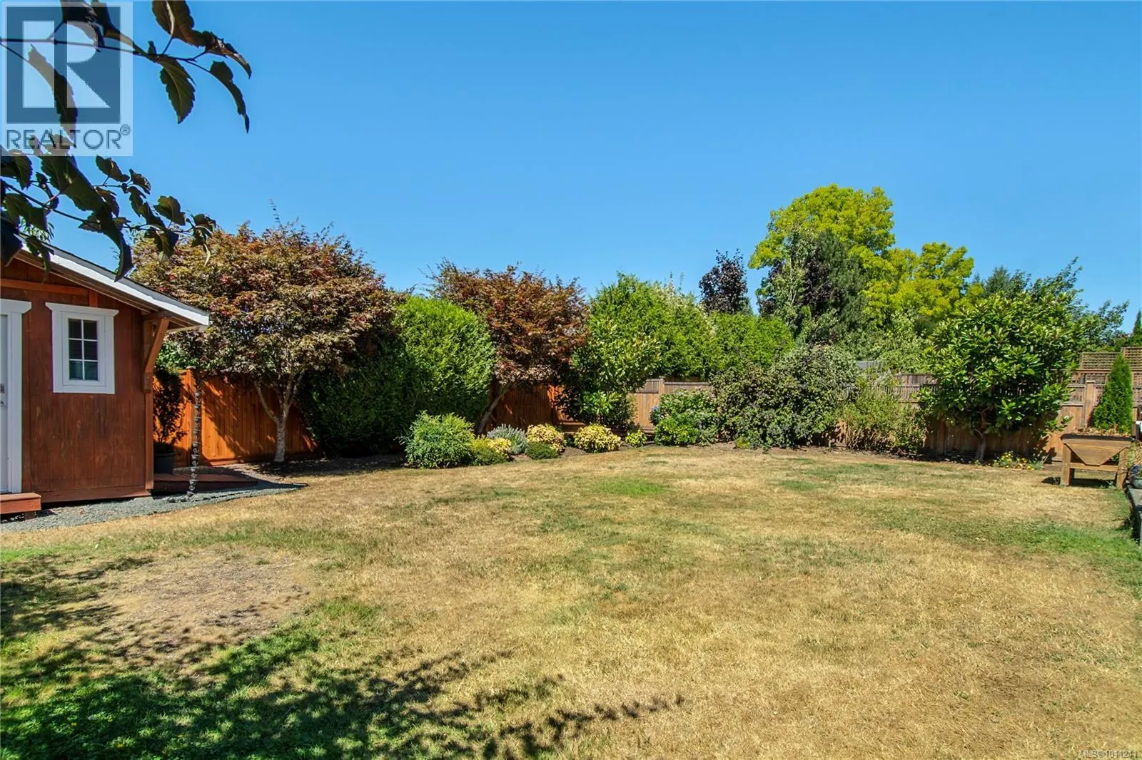 2550 Hebrides Cres