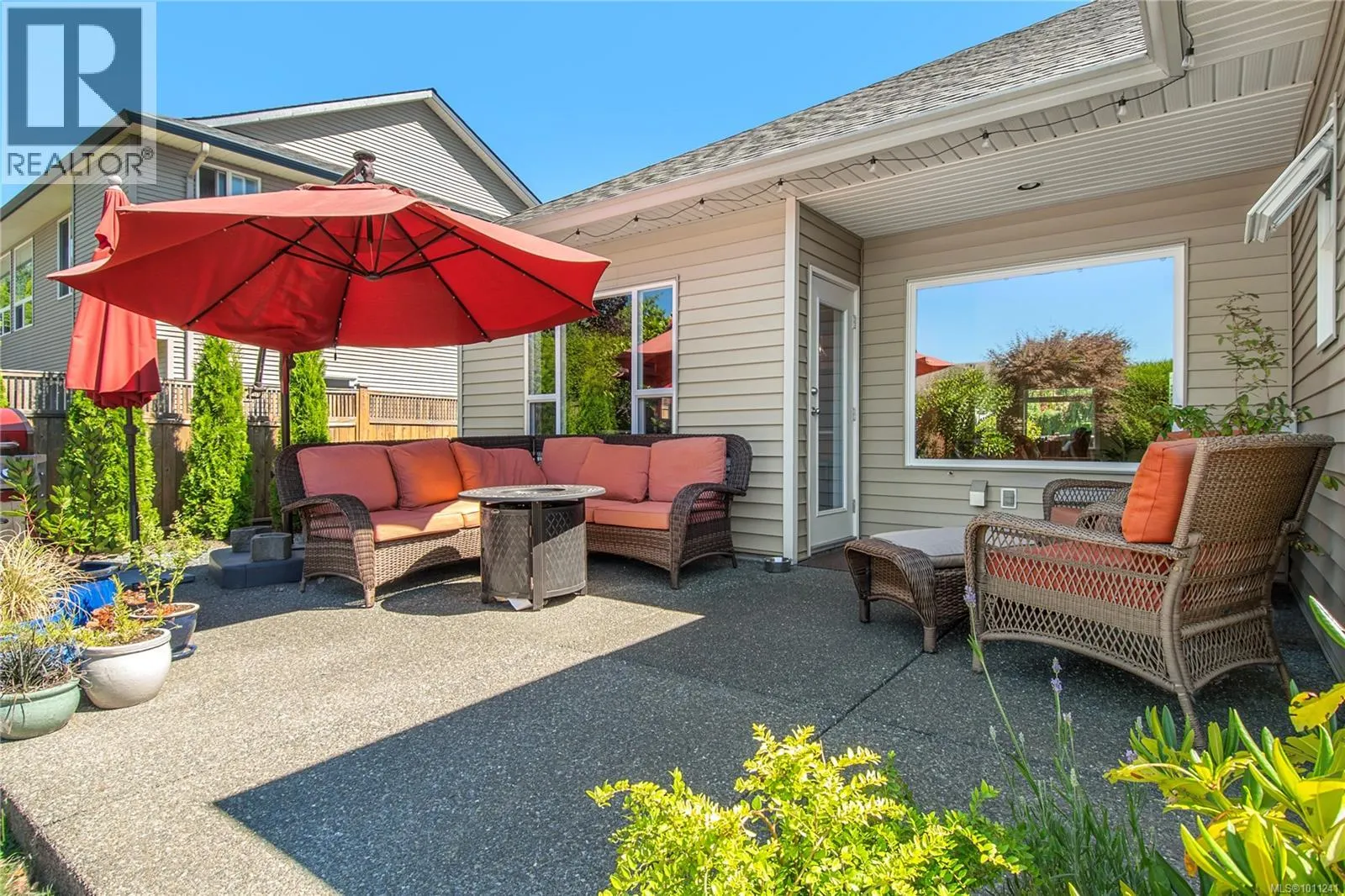 2550 Hebrides Cres