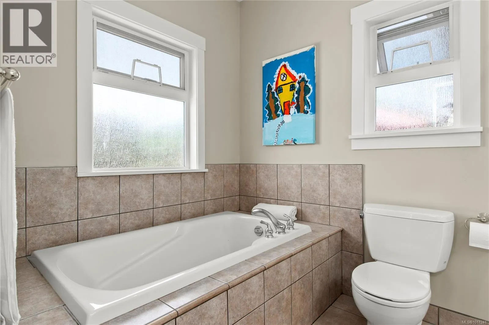 2550 Hebrides Cres