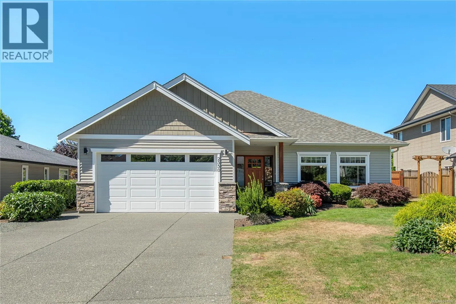 2550 Hebrides Cres