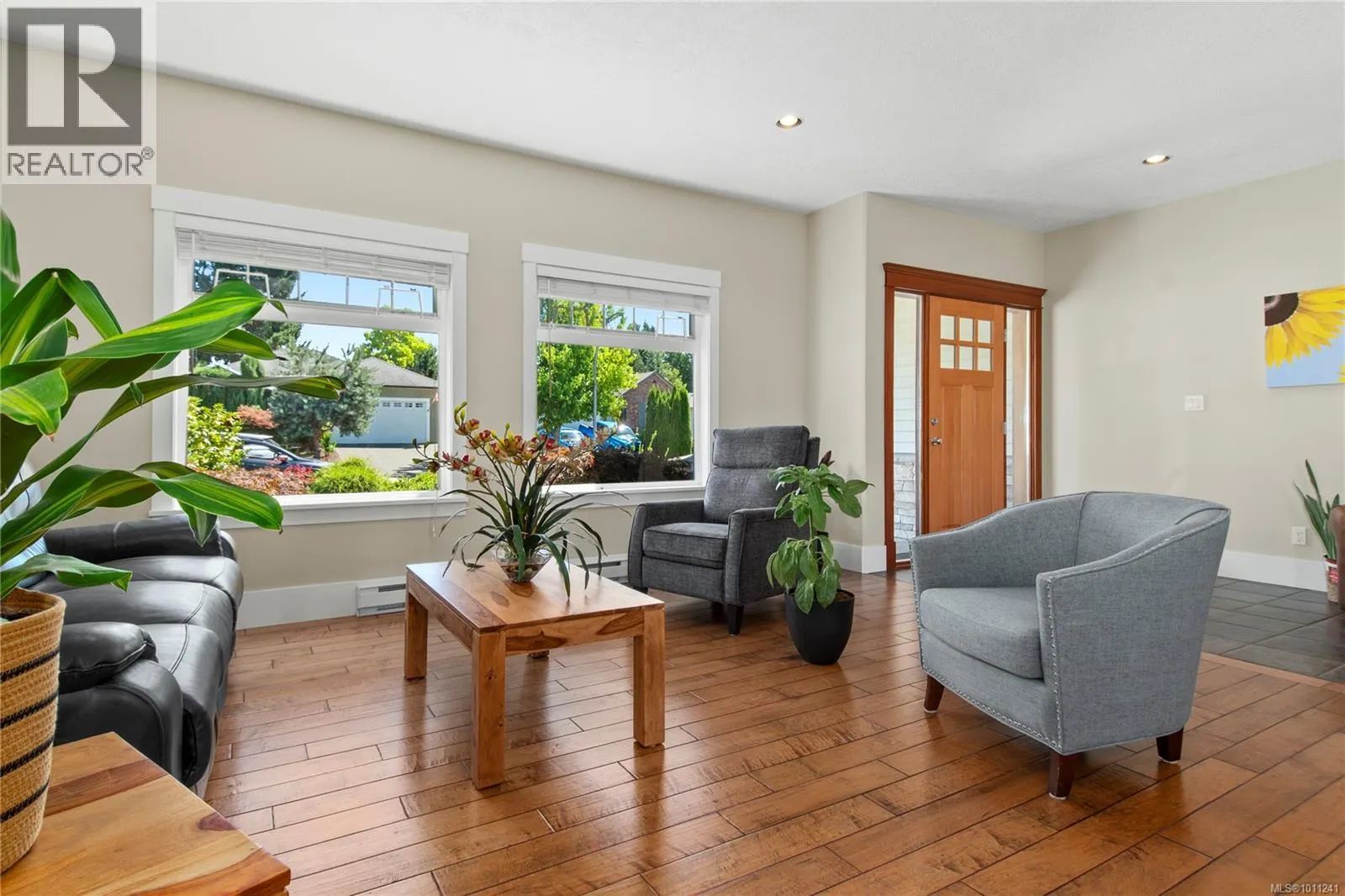 2550 Hebrides Cres