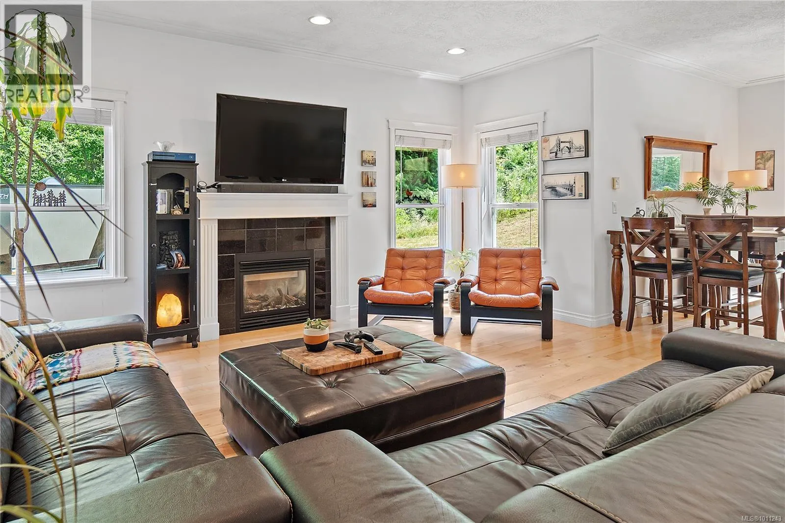 2877 Patricia Marie Pl