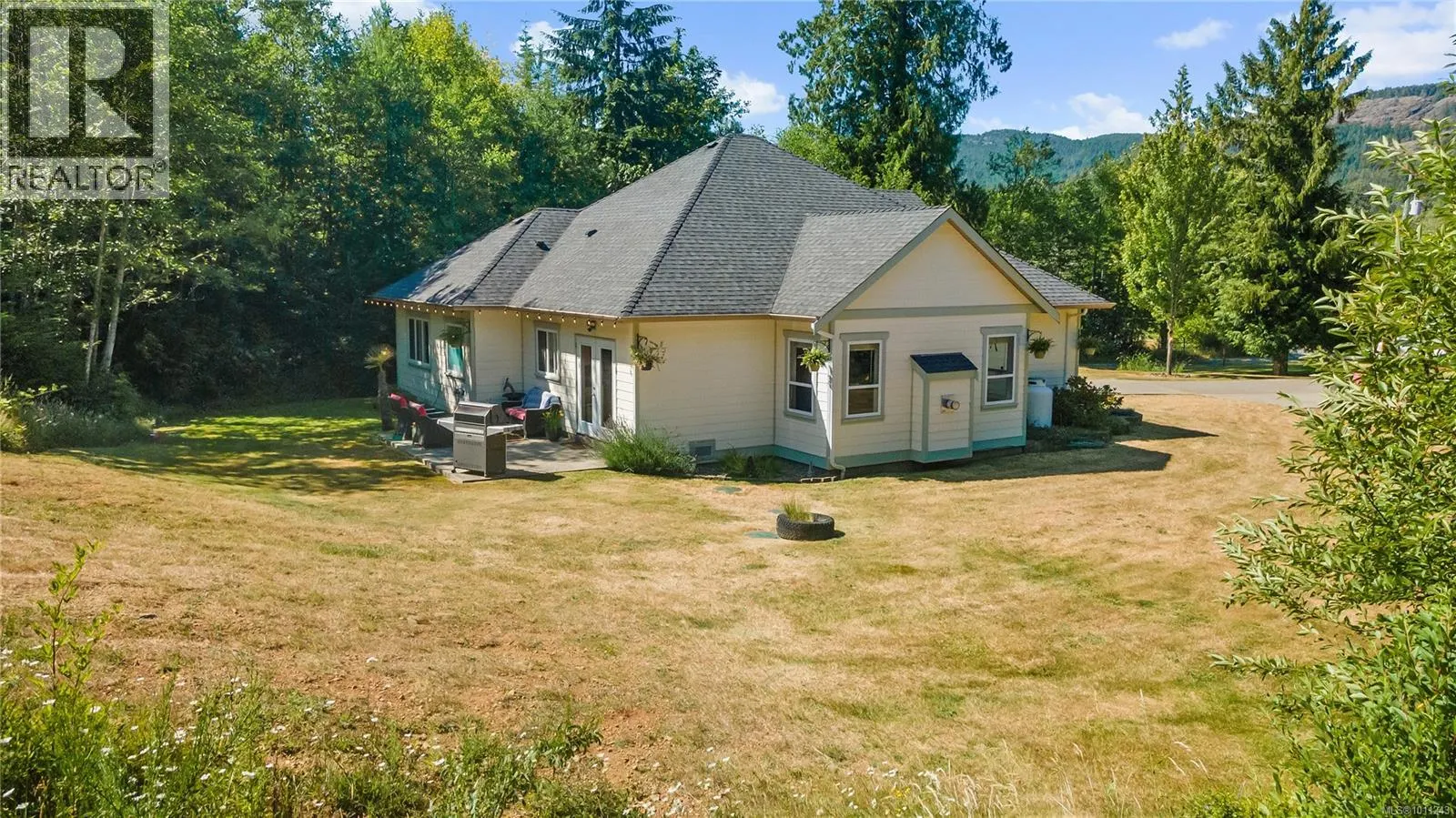 2877 Patricia Marie Pl