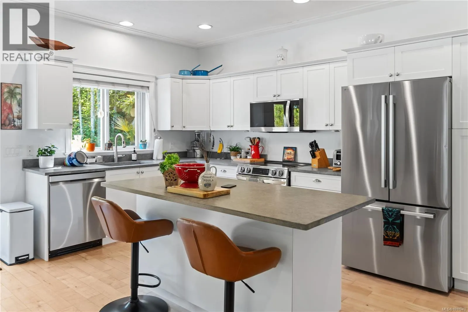 2877 Patricia Marie Pl