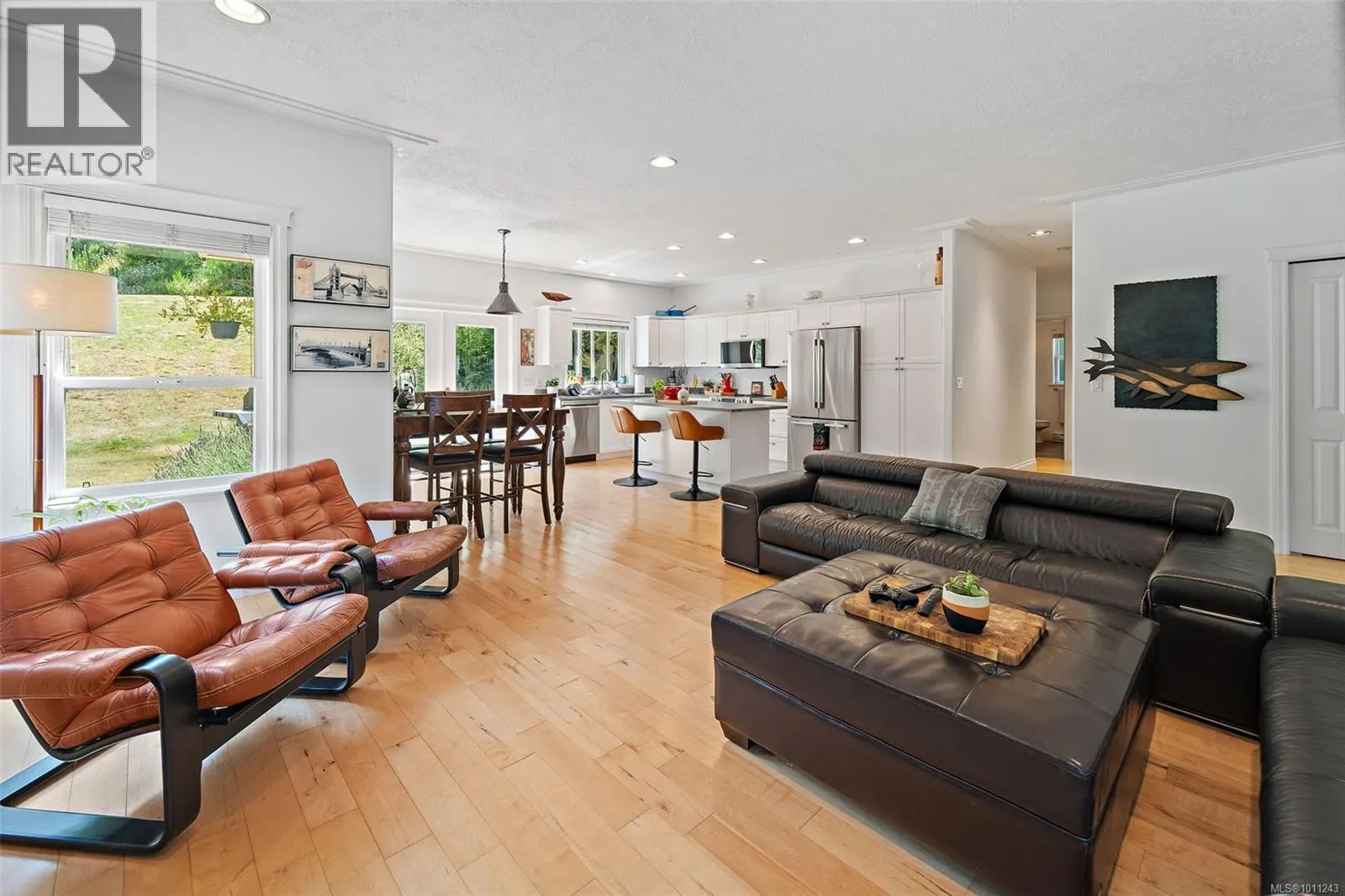 2877 Patricia Marie Pl