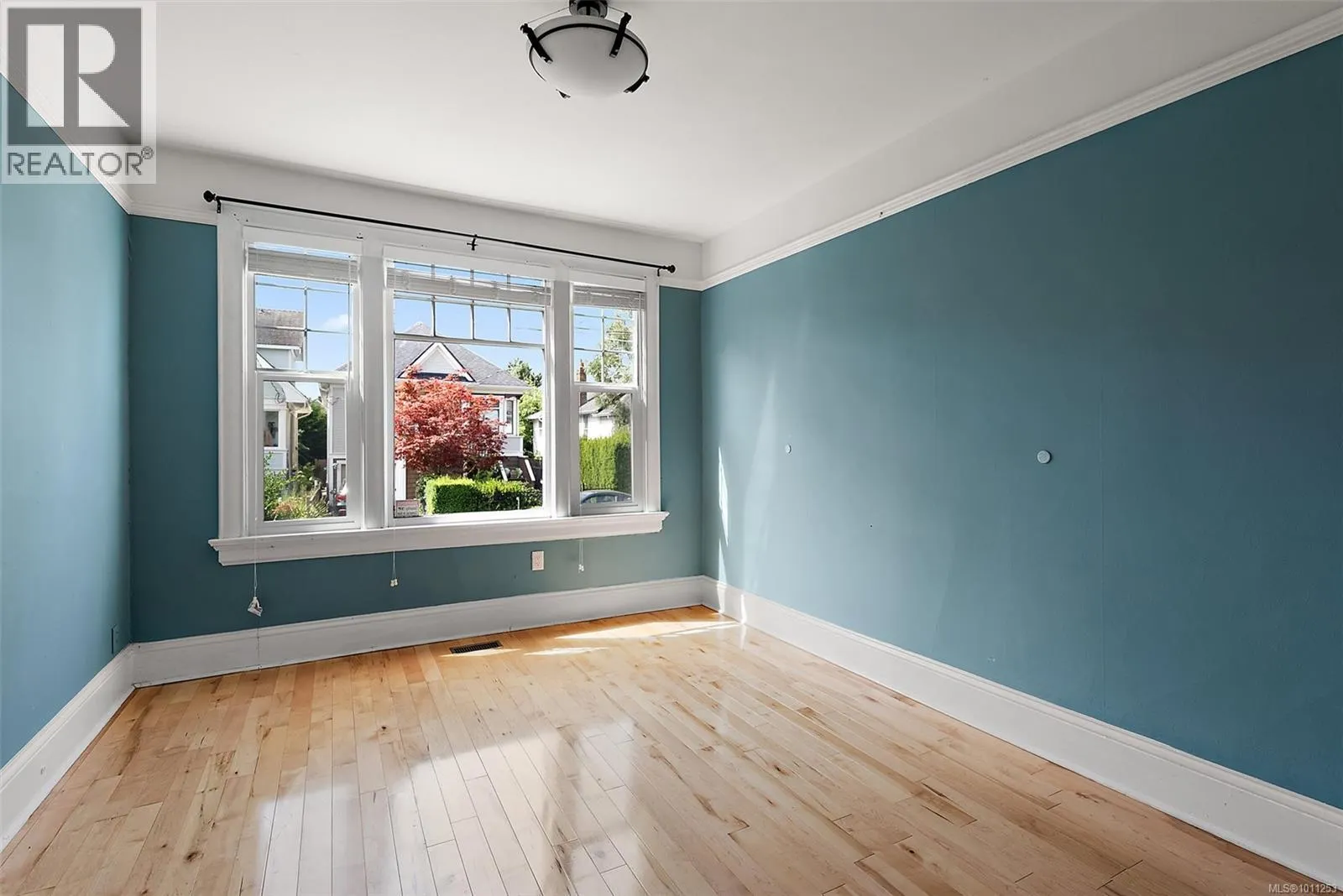 146 Simcoe St