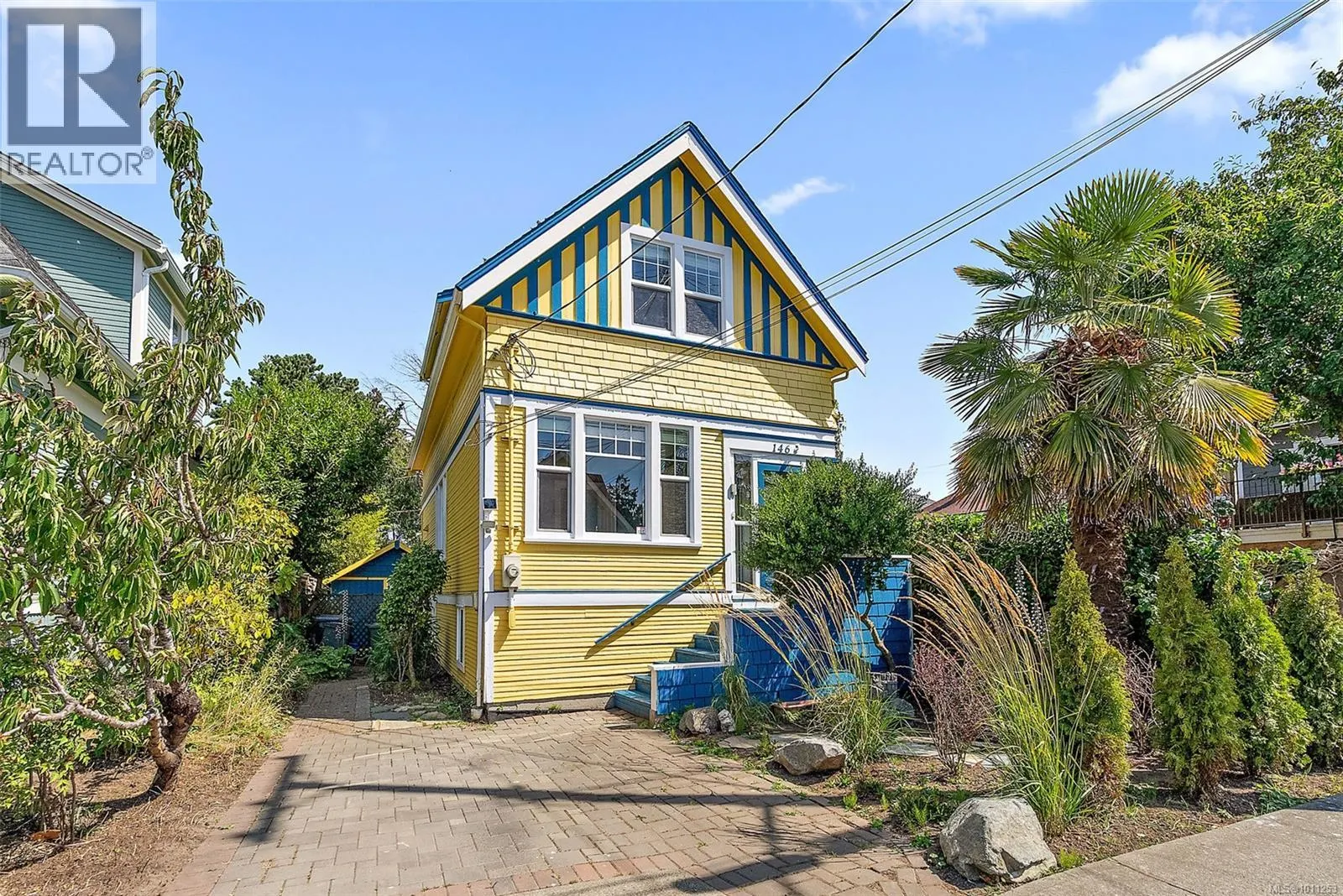 146 Simcoe St