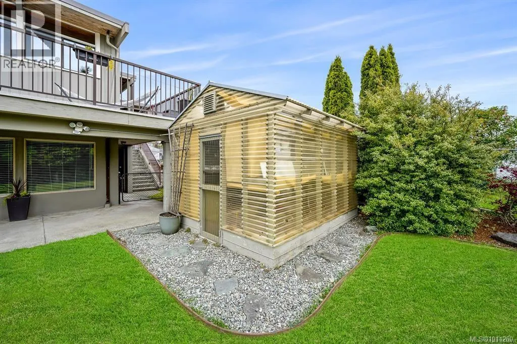 141 Thulin St