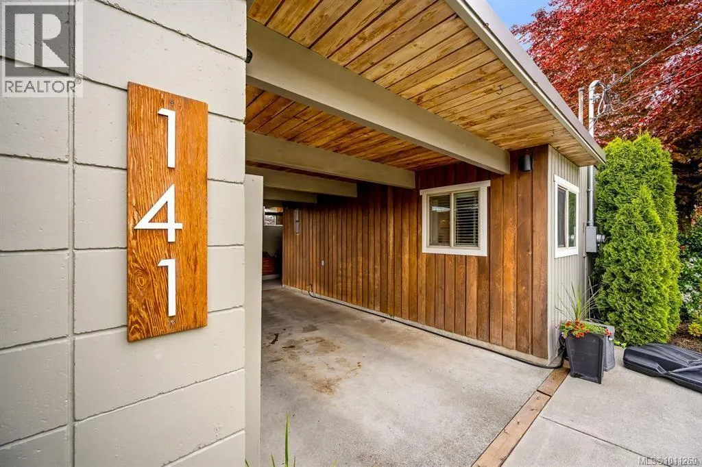141 Thulin St