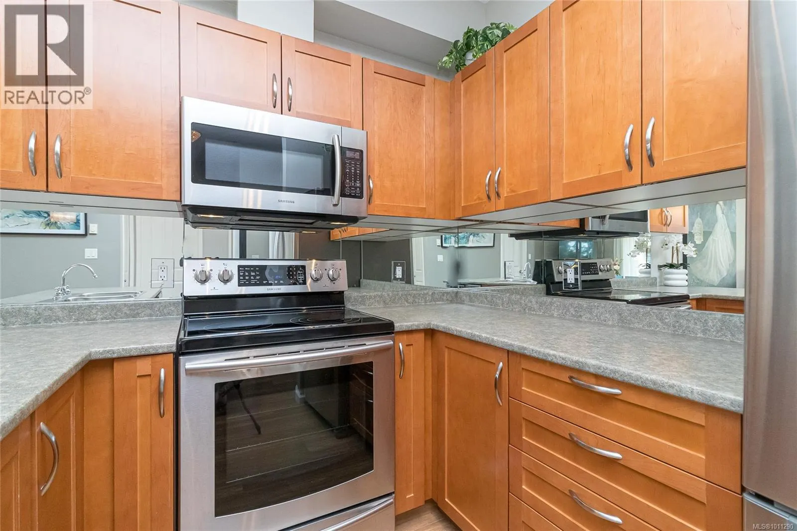 210 1959 Polo Park Crt